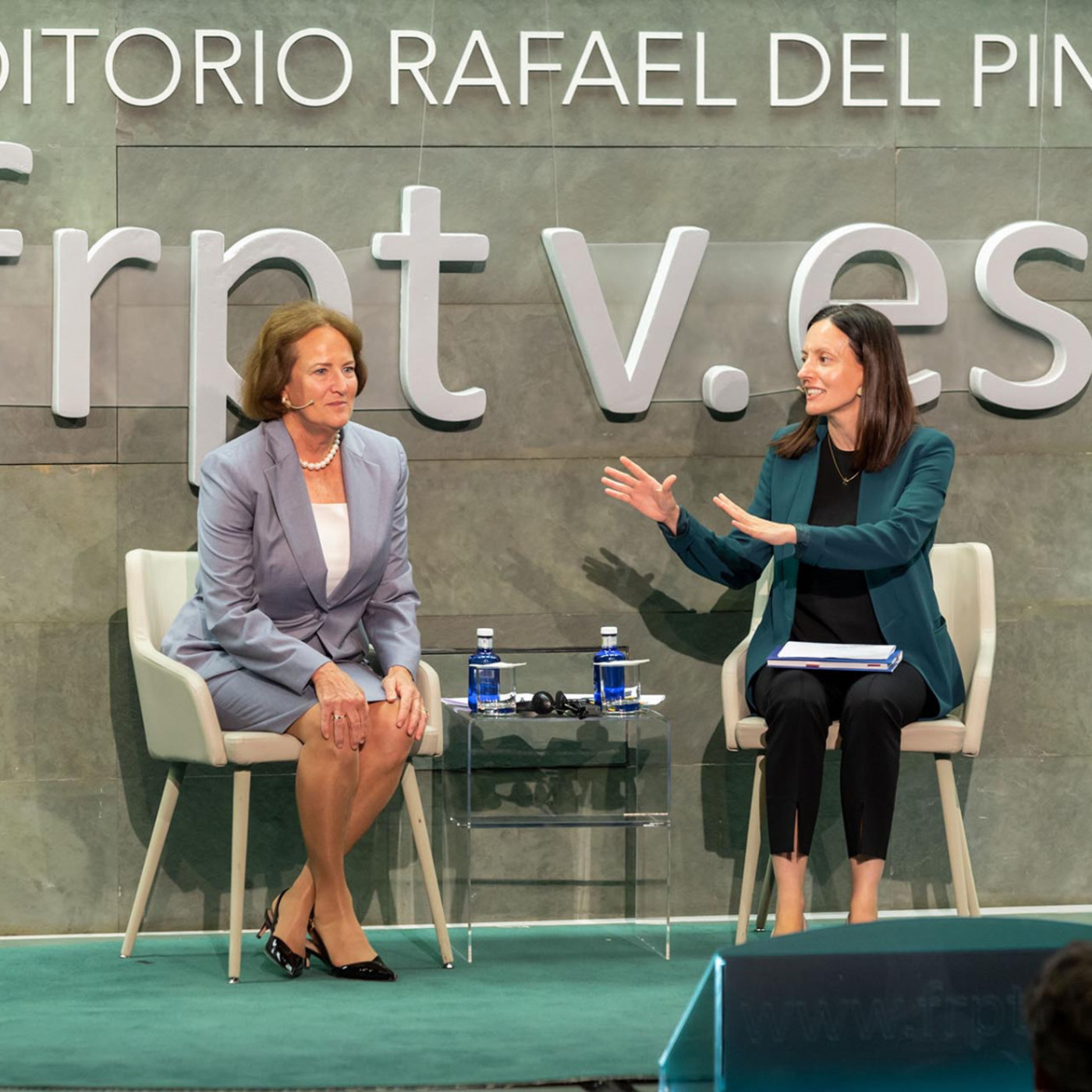 Diálogos y debates Fundación Rafael del Pino