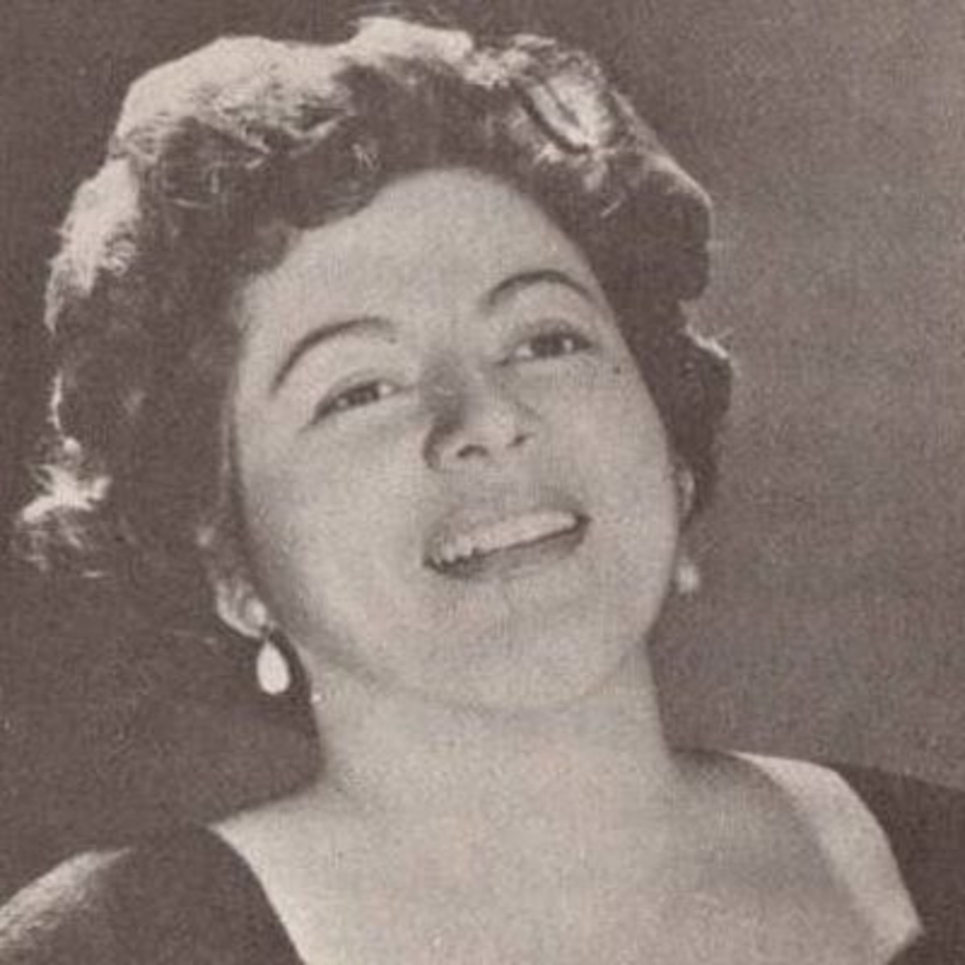 Una reseña artística de Amparo Montes, la Señora bolero