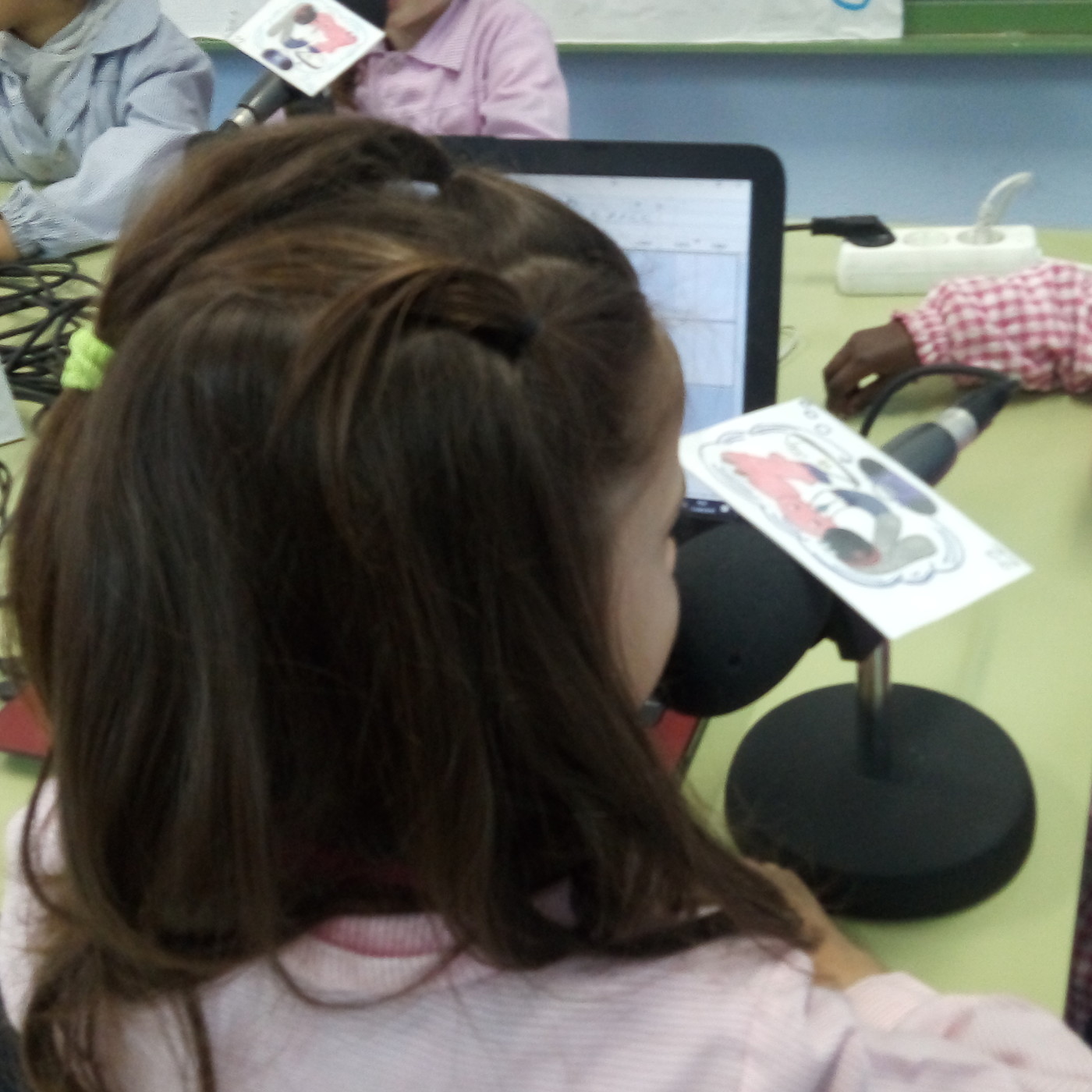 JzRADIO (PROYECTO DE RADIO ESCOLAR