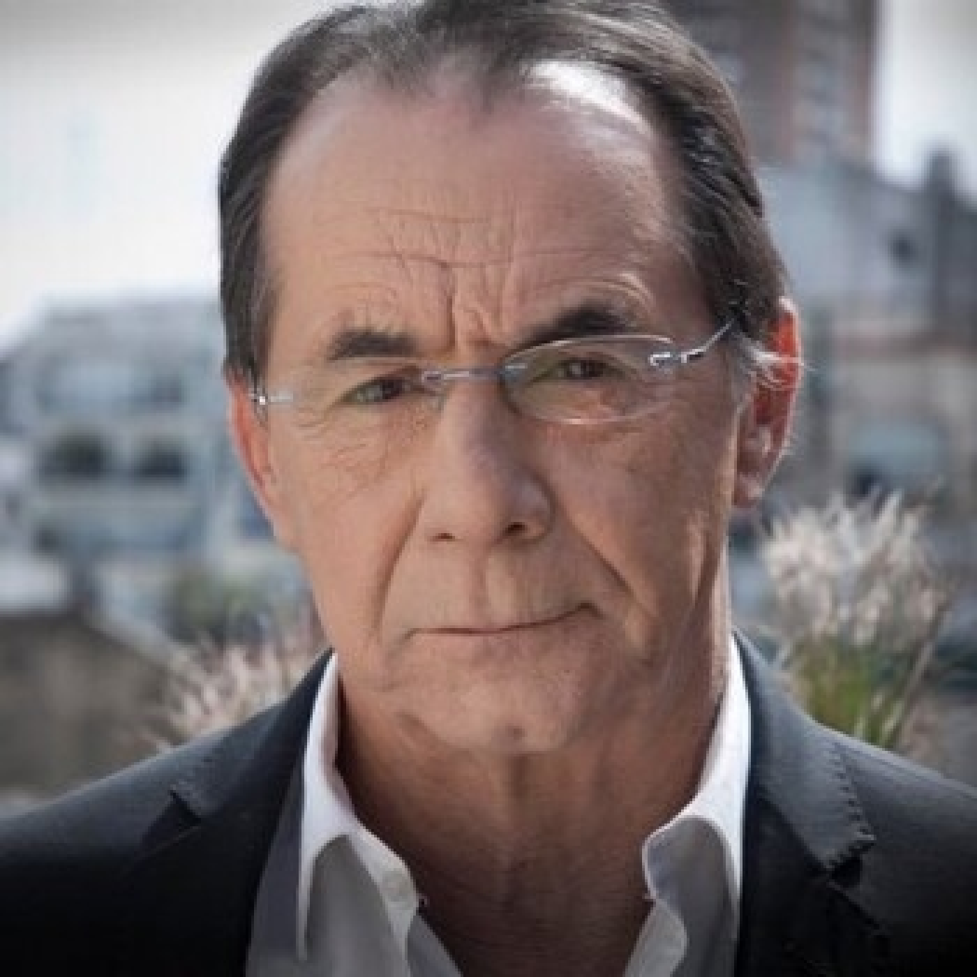 Raúl Aragón @raularagonOK (Consultor Político, Analista de Opinión Pública Dir. de Raúl Aragón & Asociados) La Bisagra