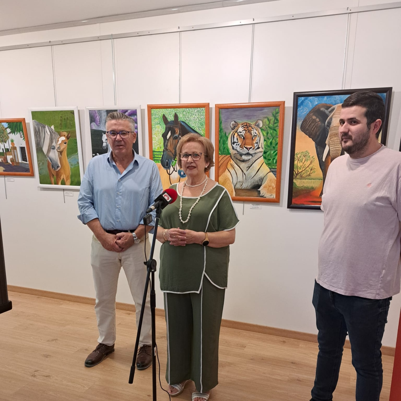 Elena Galeote presenta su obra en la Sala Antonio Cañizares "El Perlo" episode artwork