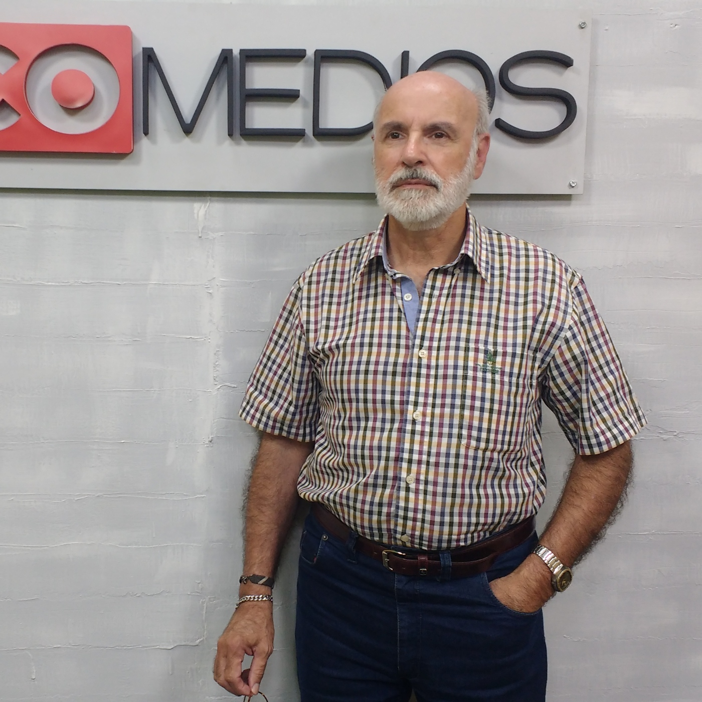 RADIOFOTOS con Santiago Magrone 31-10-2025