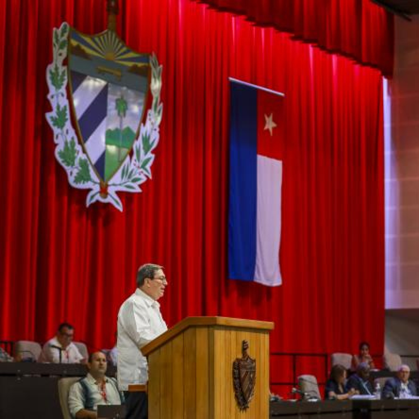 Canciller cubano denuncia ante diputados política hostil contra la Isla y agradece solidaridad mundial episode artwork