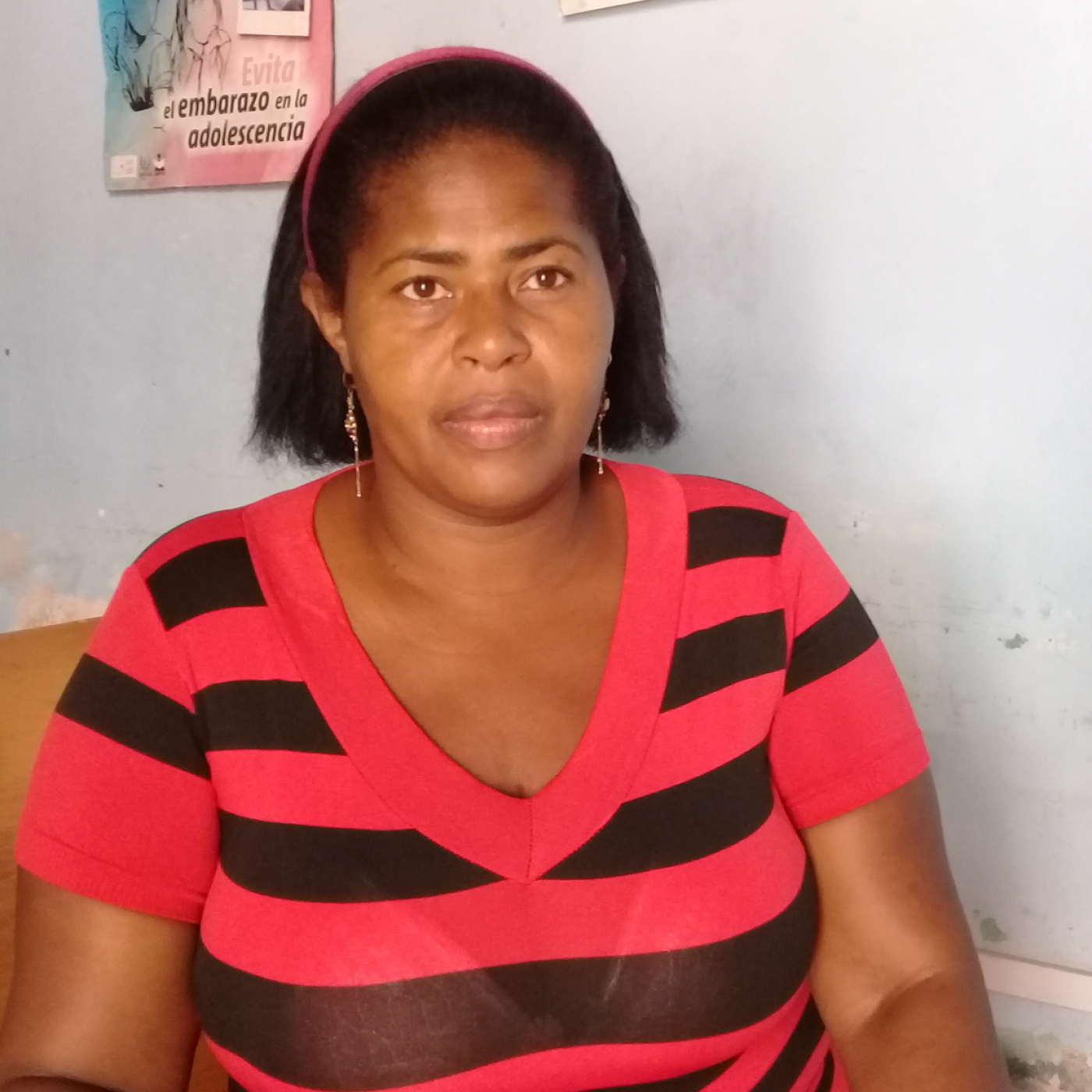 Una mujer que trabaja por la organización femenina de Cuba episode artwork