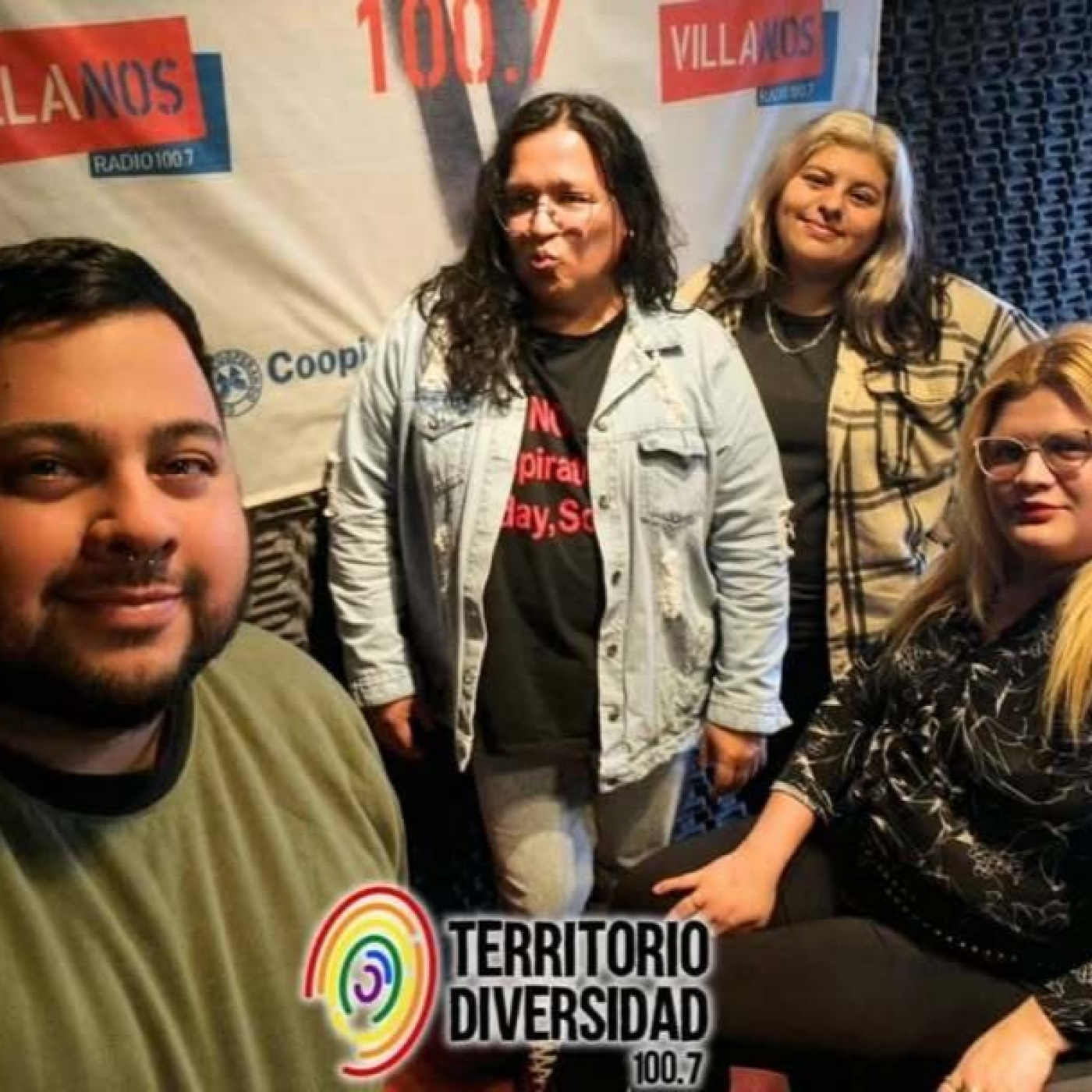 En el día de la radio, una voz travesti episode artwork