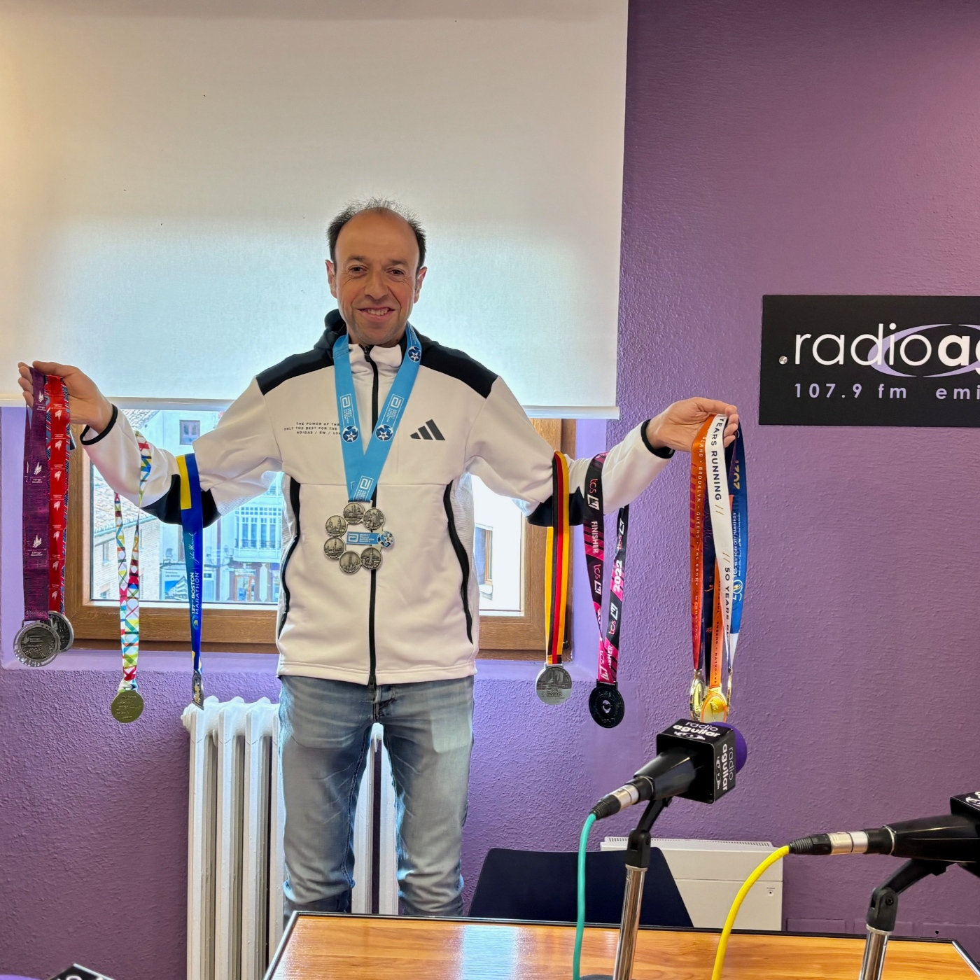 Entrevistas en Radio Aguilar FM