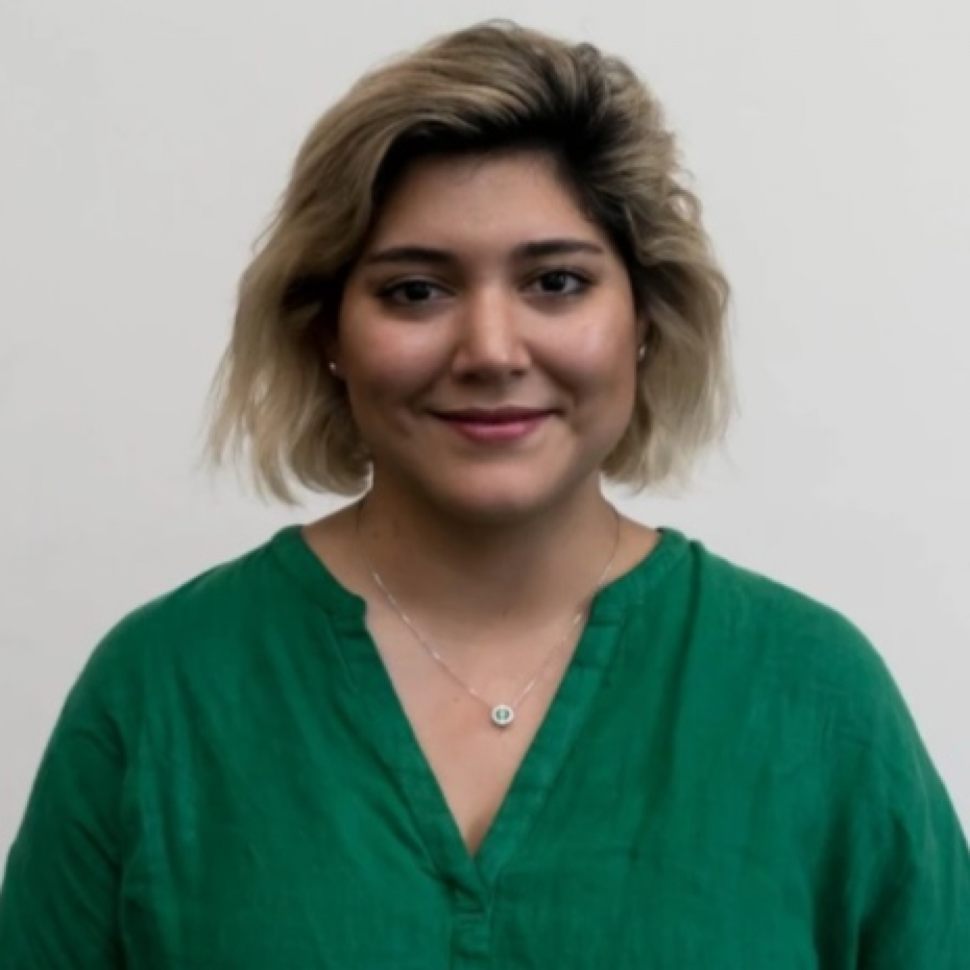 Carla Artunduaga, @Carla_Artun @Hora15ECO