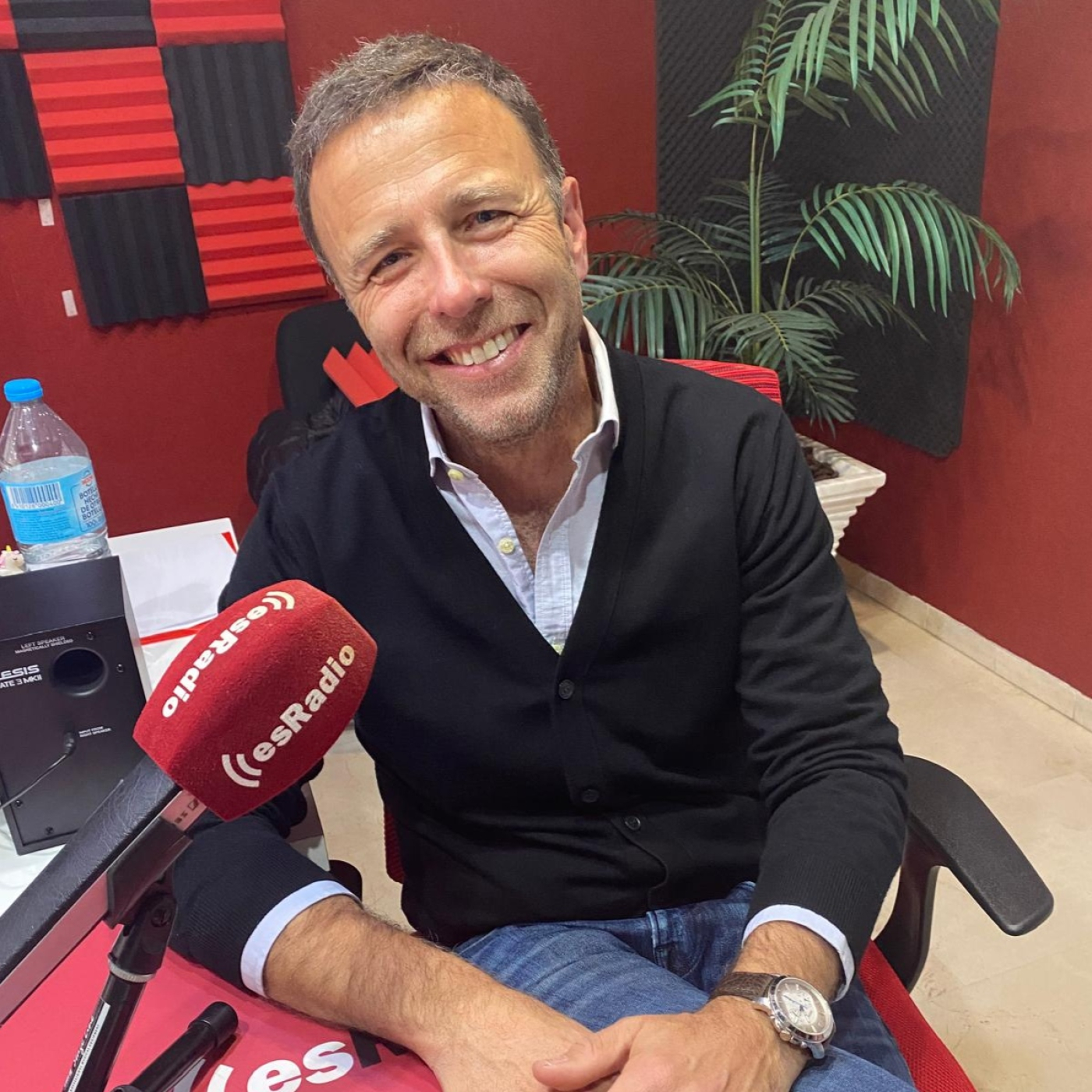"La salud mental ha pasado de estar mal vista a tener cabida y tomar conciencia de la educación emocional". episode artwork
