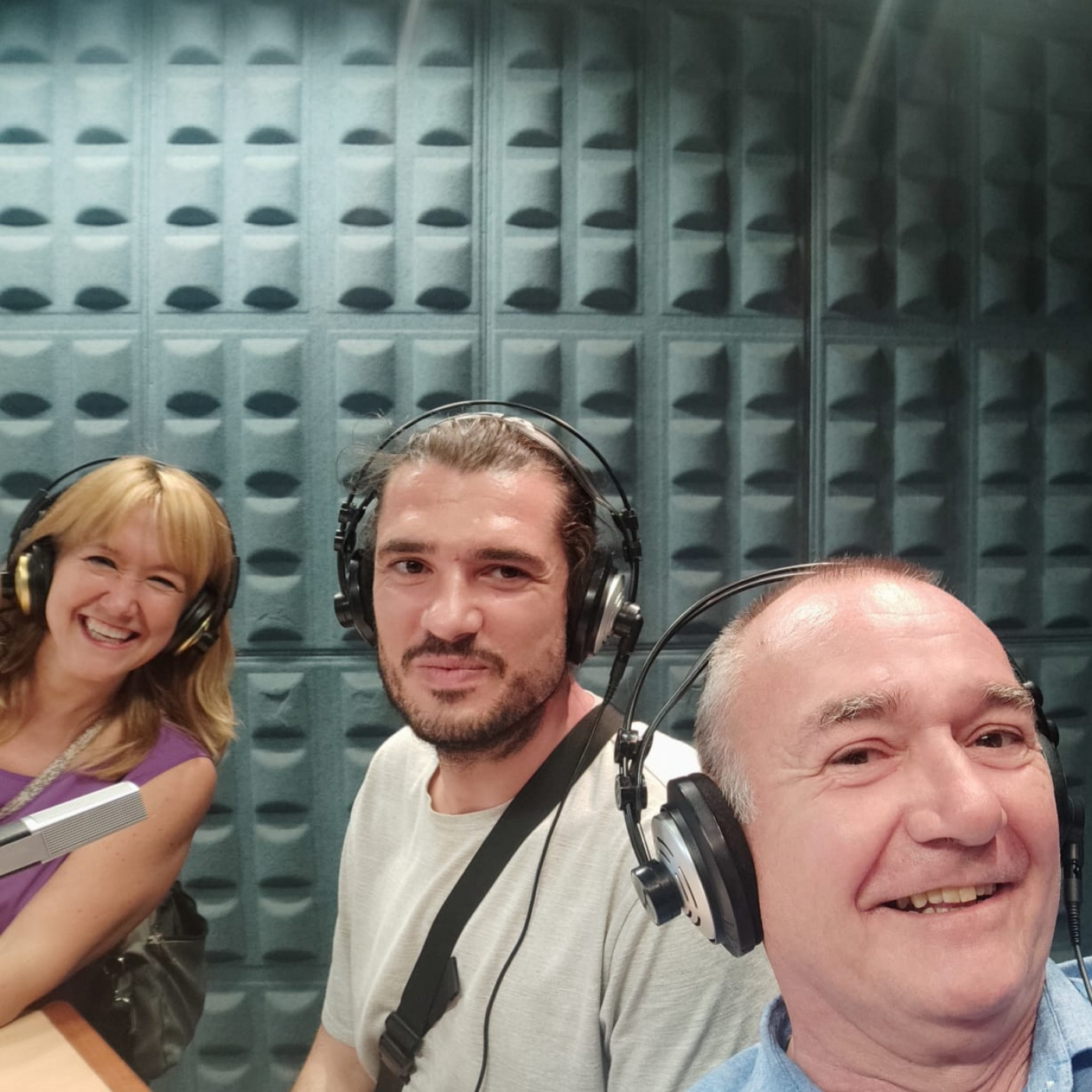 Come y Calla Canal Sur Radio