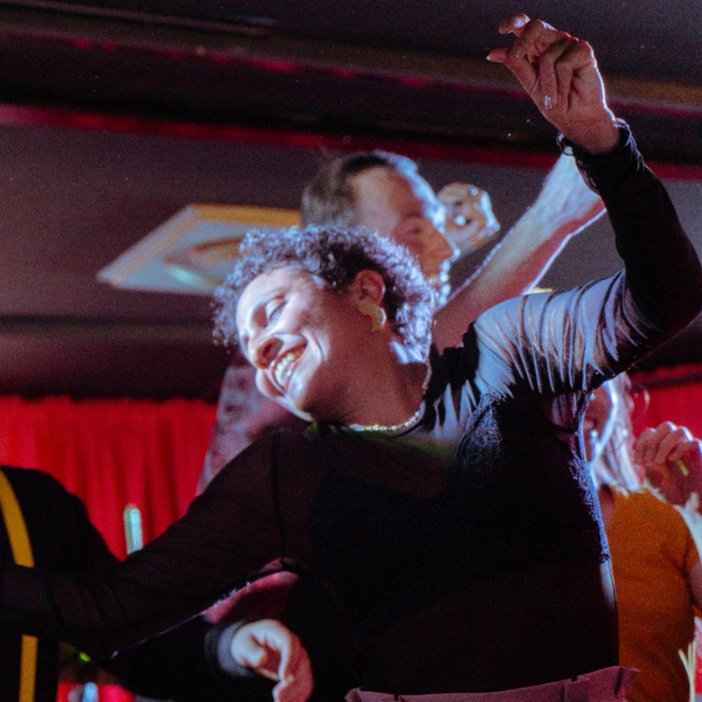 Lindy Hop Bogotá celebrará diez años con el festival de swing Bogocats 2026 - La Vitrola episode artwork