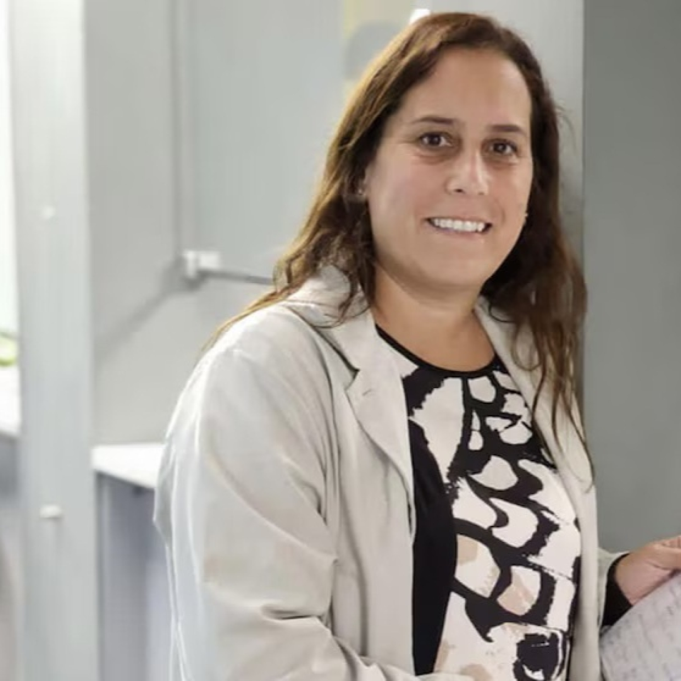 #bienestaryotrasyerbas #BYOY Alejandra Gómez, Farmacéutica. Pte. de la Confederación Farmacéutica Argentina. episode artwork