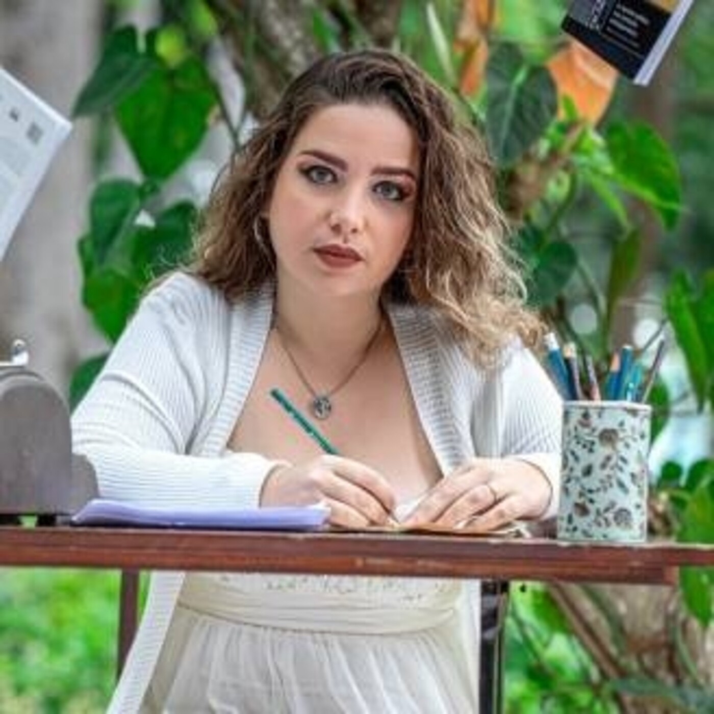 Elaine Vilar, un diálogo y un café episode artwork