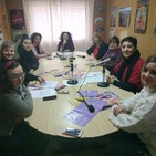 Debate en radio emisur sobre mujer y discapacidad