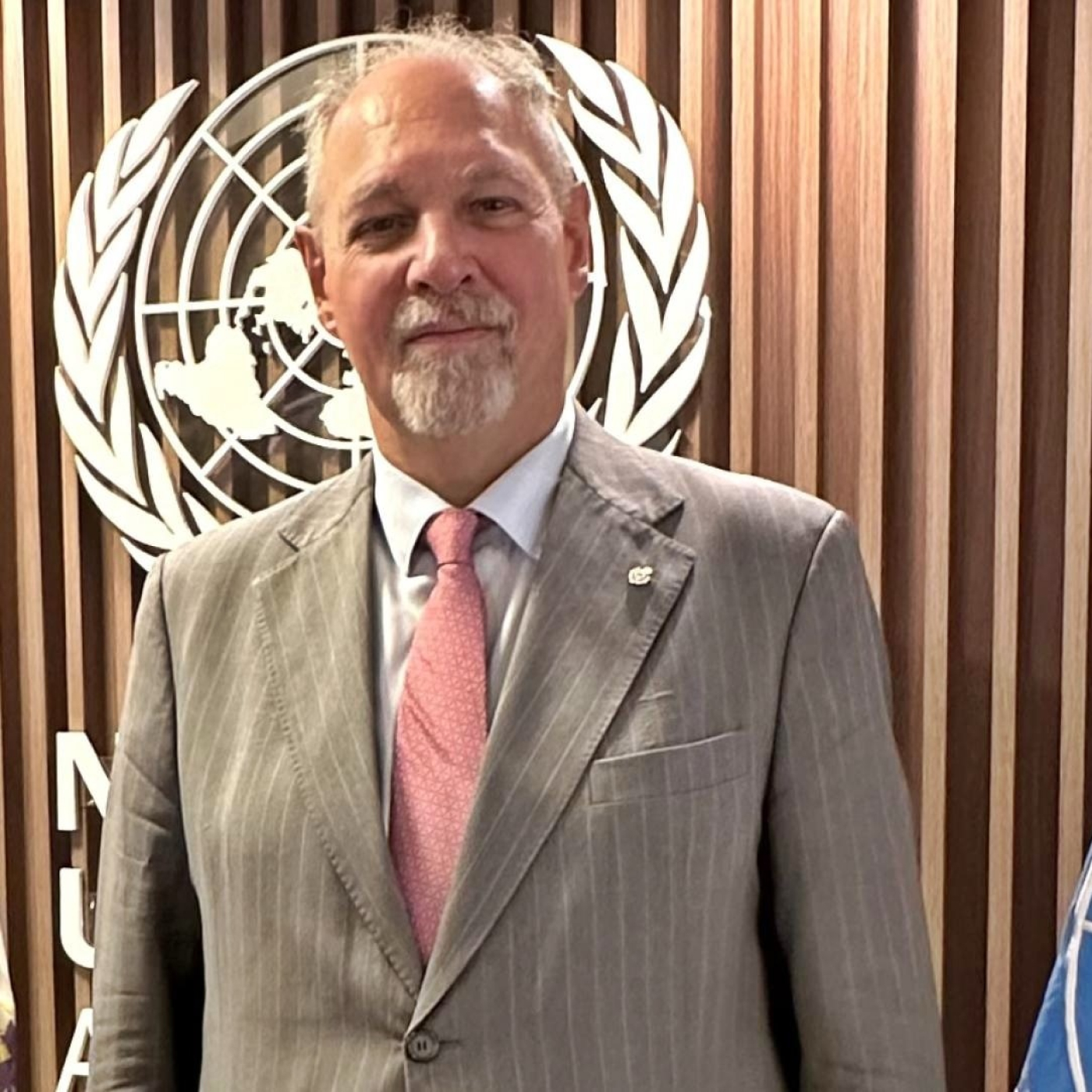 Ricardo Ernesto Lagorio @lago1955 (Diplomático, Ex Embajador Argentino antre la ONU) Unas Cuantas Verdades episode artwork