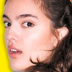 Cómo un Emprendedor creó una Marca de Ropa Exitosa | Caso American Apparel