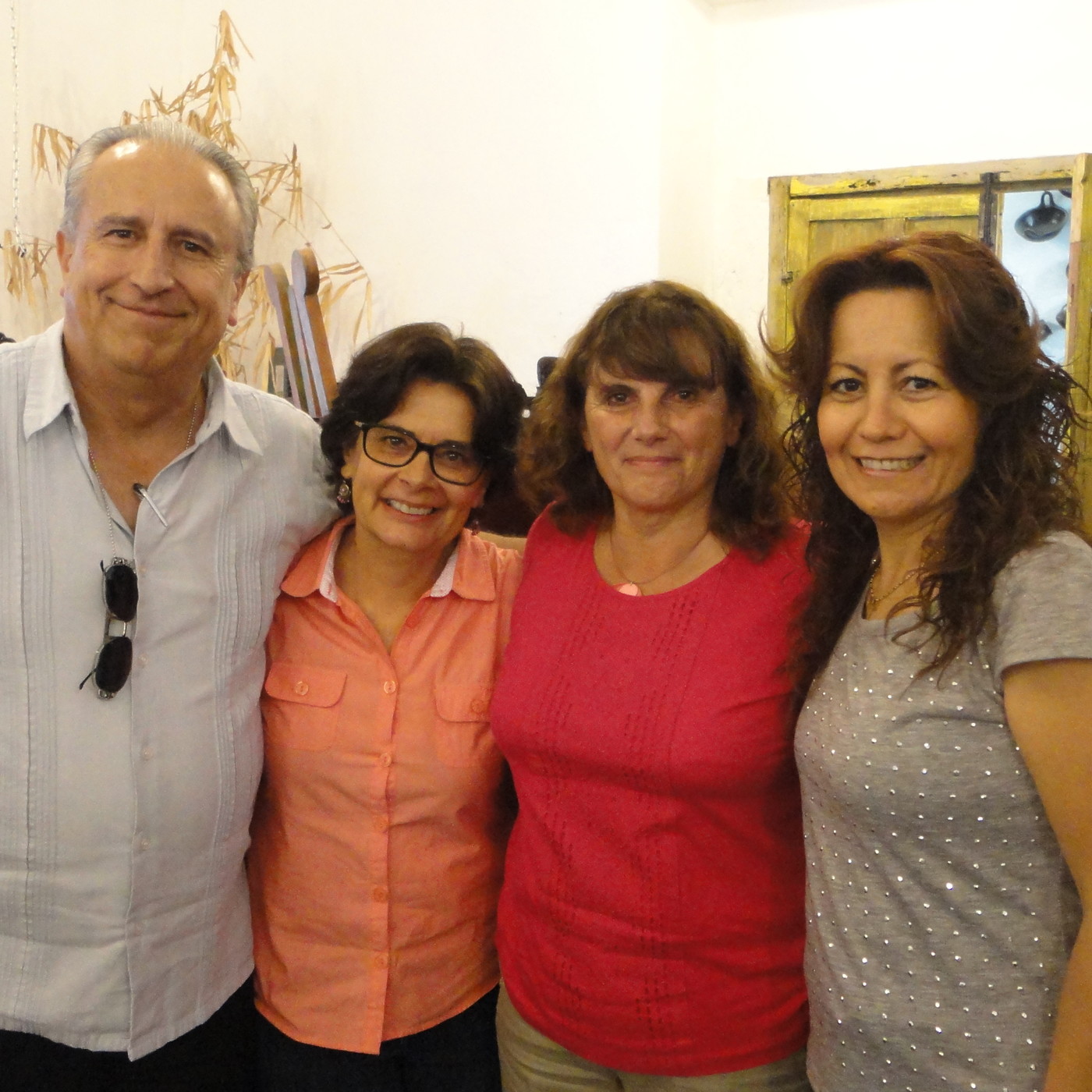 072 La familia y su participación ciudadana, Leticia Gallardo de Tovar y Natalia Sardá Cue