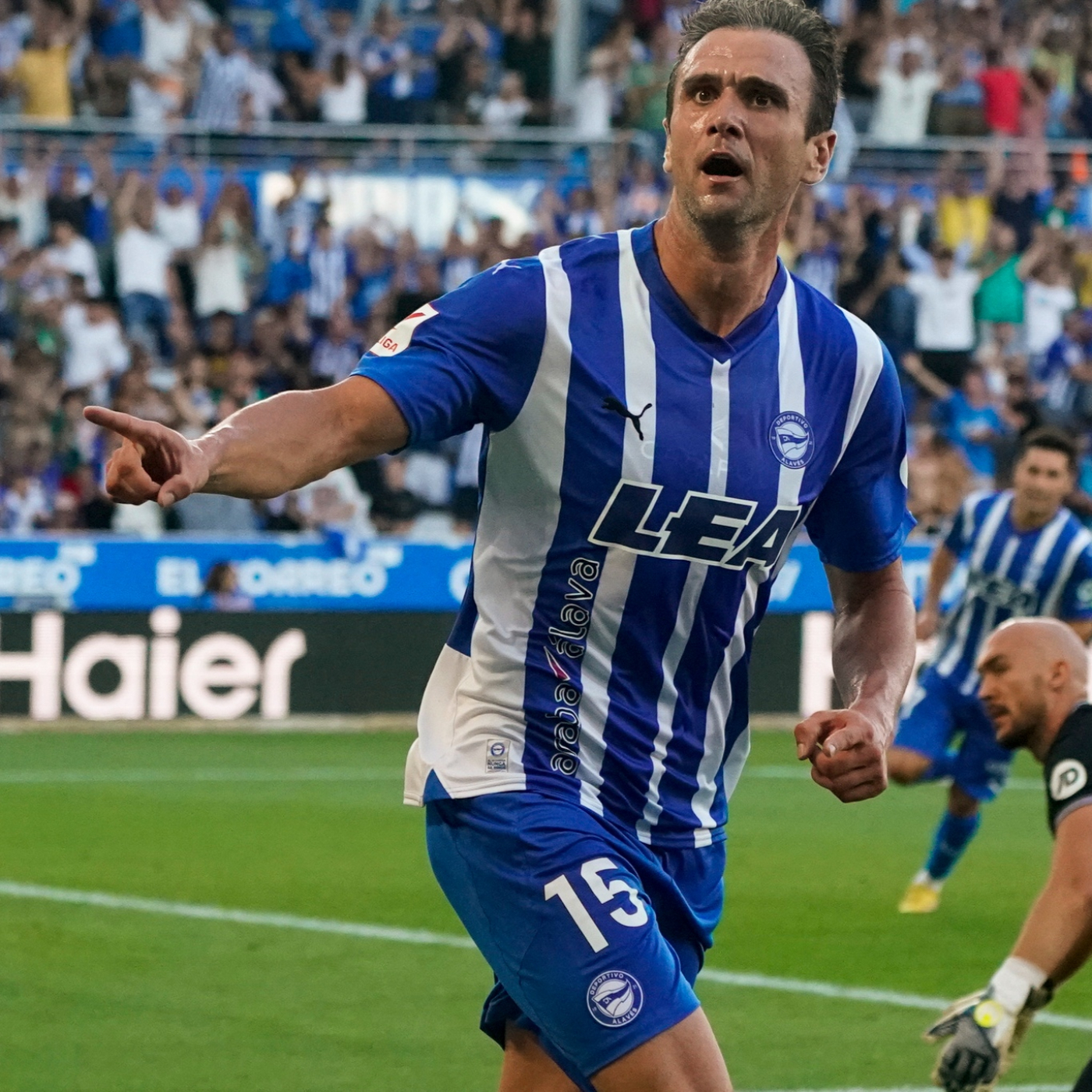 En Corto y al pie. Tu podcast sobre el Alaves