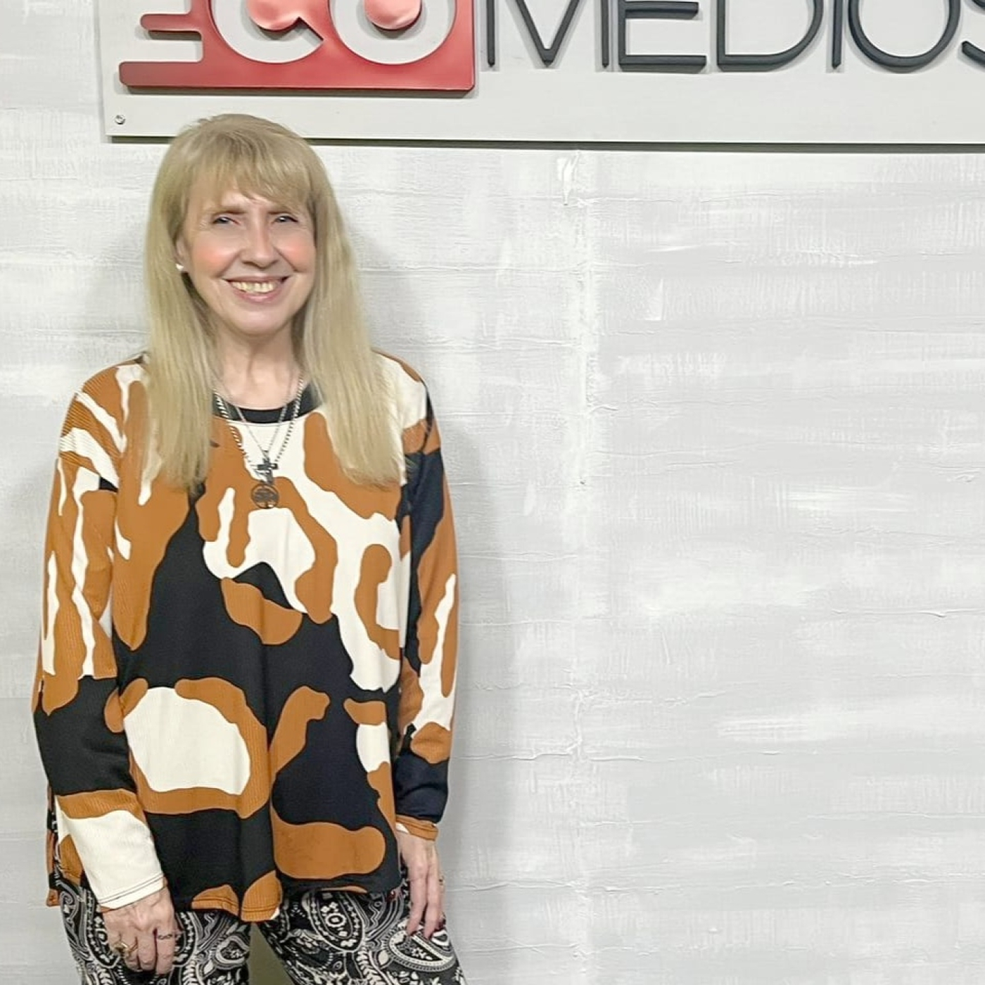 ALMAS GEMELAS LUZ PARA DAR con Maryhel Carmody y Equipo 29-10-2024