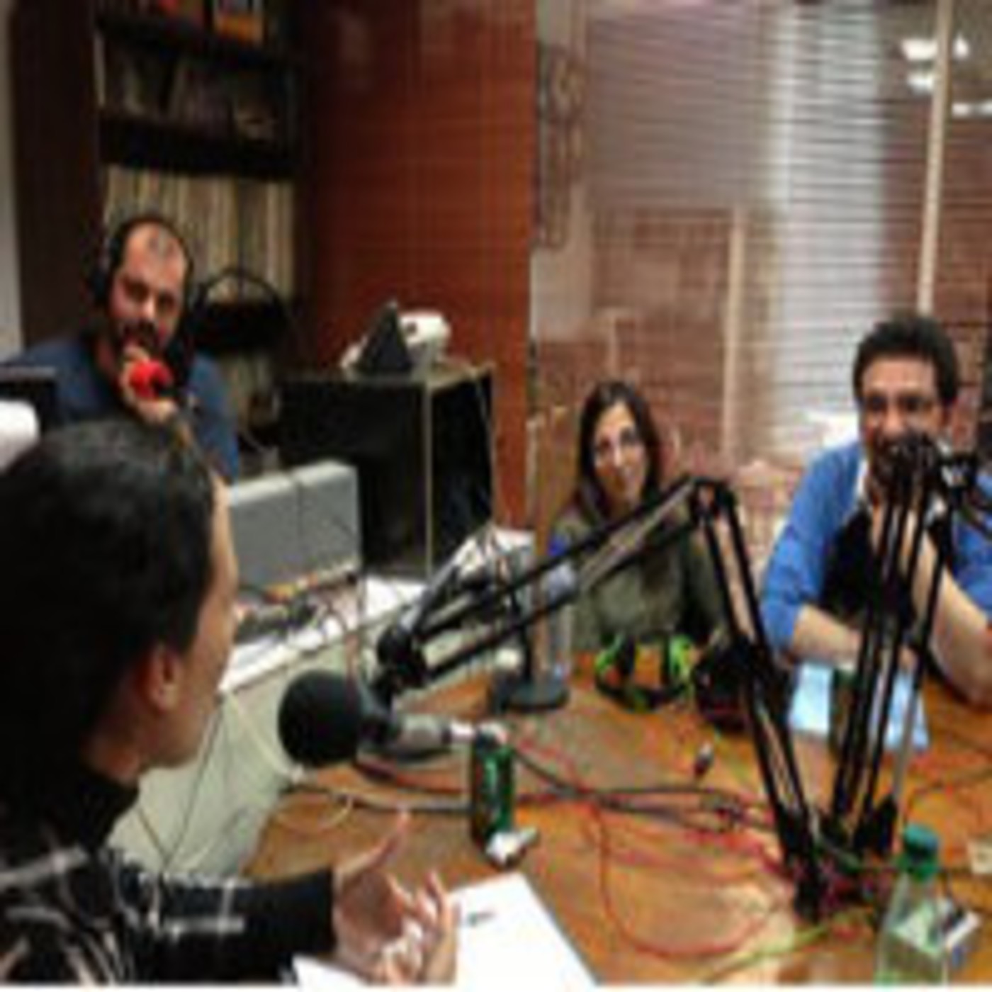 Capítulo 4 - Trabajo en el extranjero y sanidad pública episode artwork