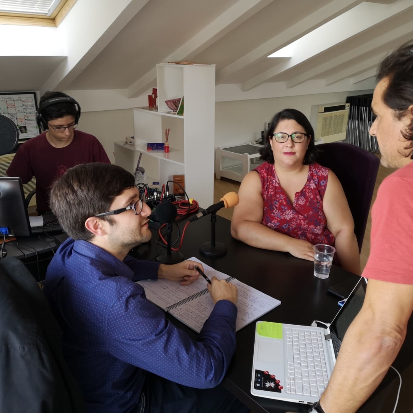 Familias en la Nube: Psicología, Derecho, Pedagogí