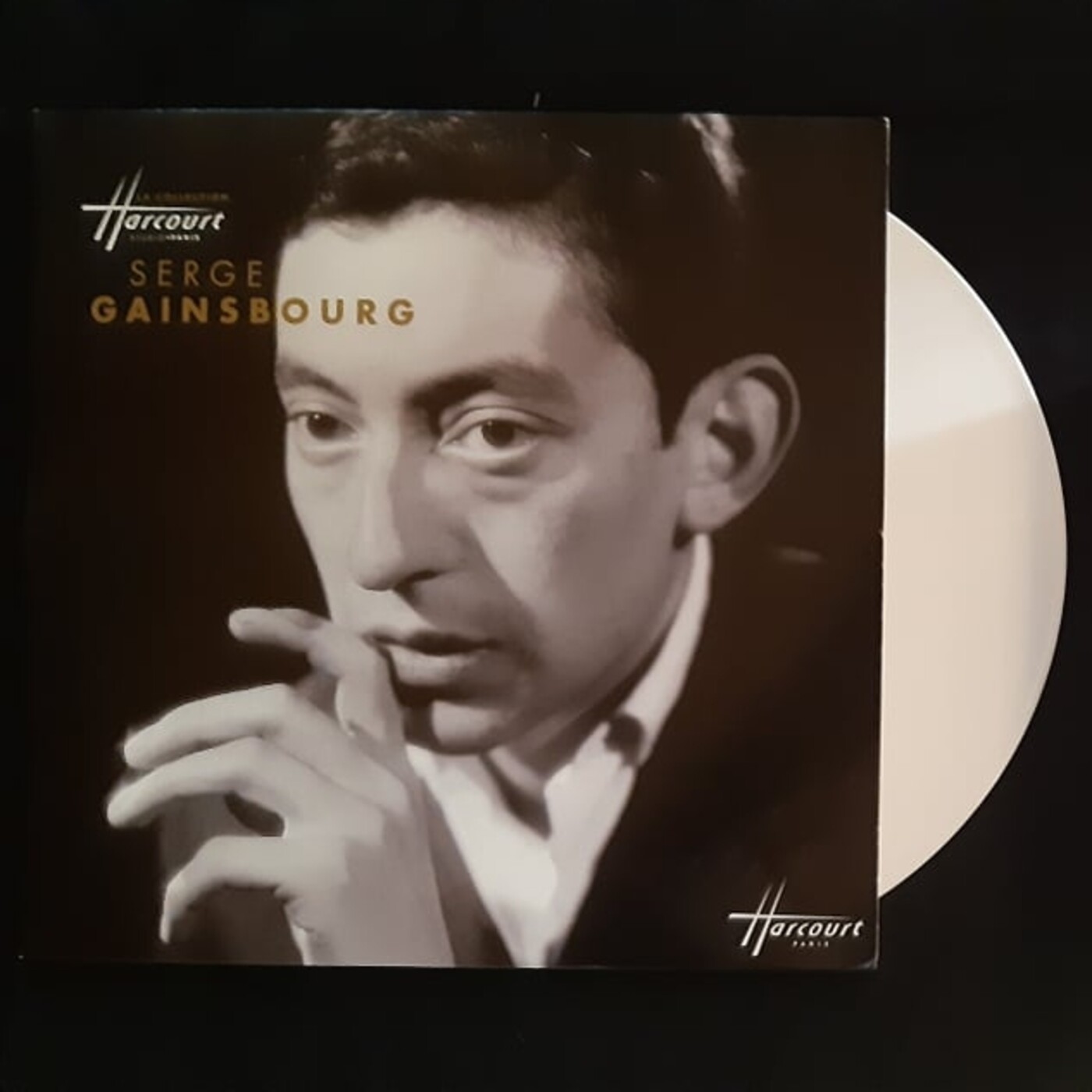 Los discos se escuchan enteros