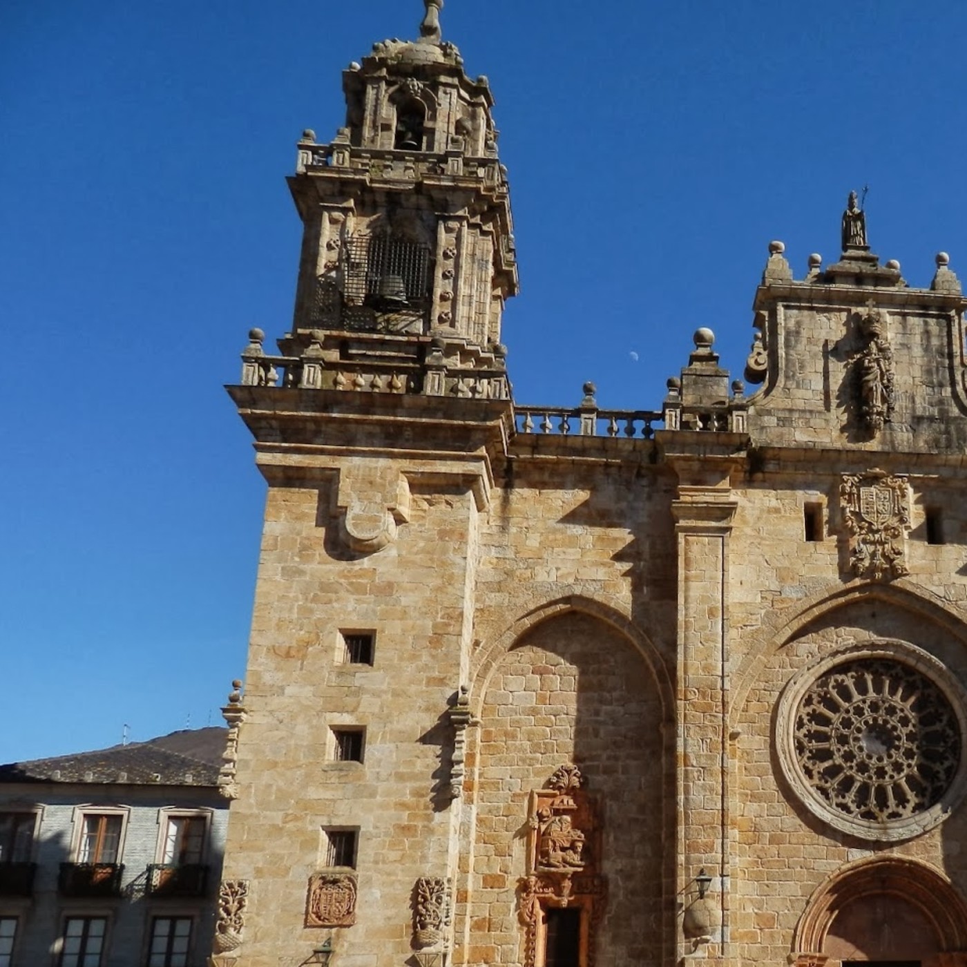 Mons. Luis Ángel: "Mondoñedo es una ciudad que nace alrededor de su Catedral" episode artwork