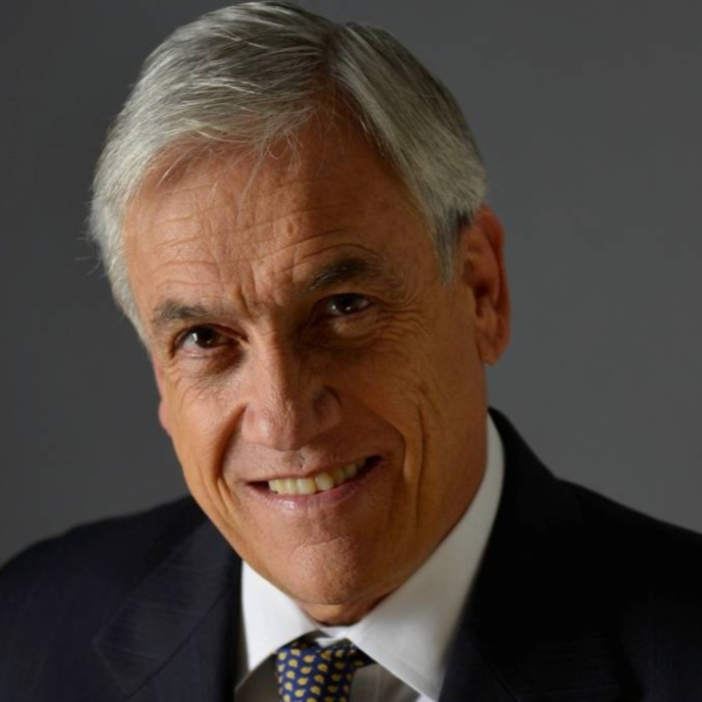 LA MUERTE DE SEBASTIAN PIÑERA Y SU INFLUENCIA POLÍTICA EN EL CHILE DE LOS ÚLTIMOS AÑOS episode artwork