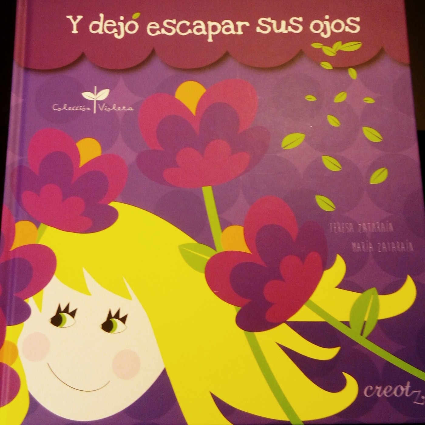 Al otro lado del libro