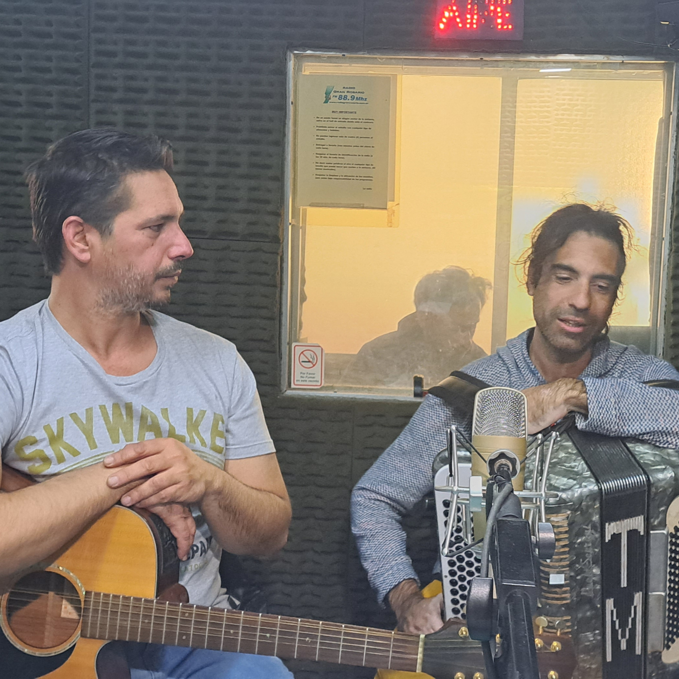 "MARTIN ARIAS Y TONY MARQUEZ" MUSICOS DEL UNDER ROSARINO episode artwork