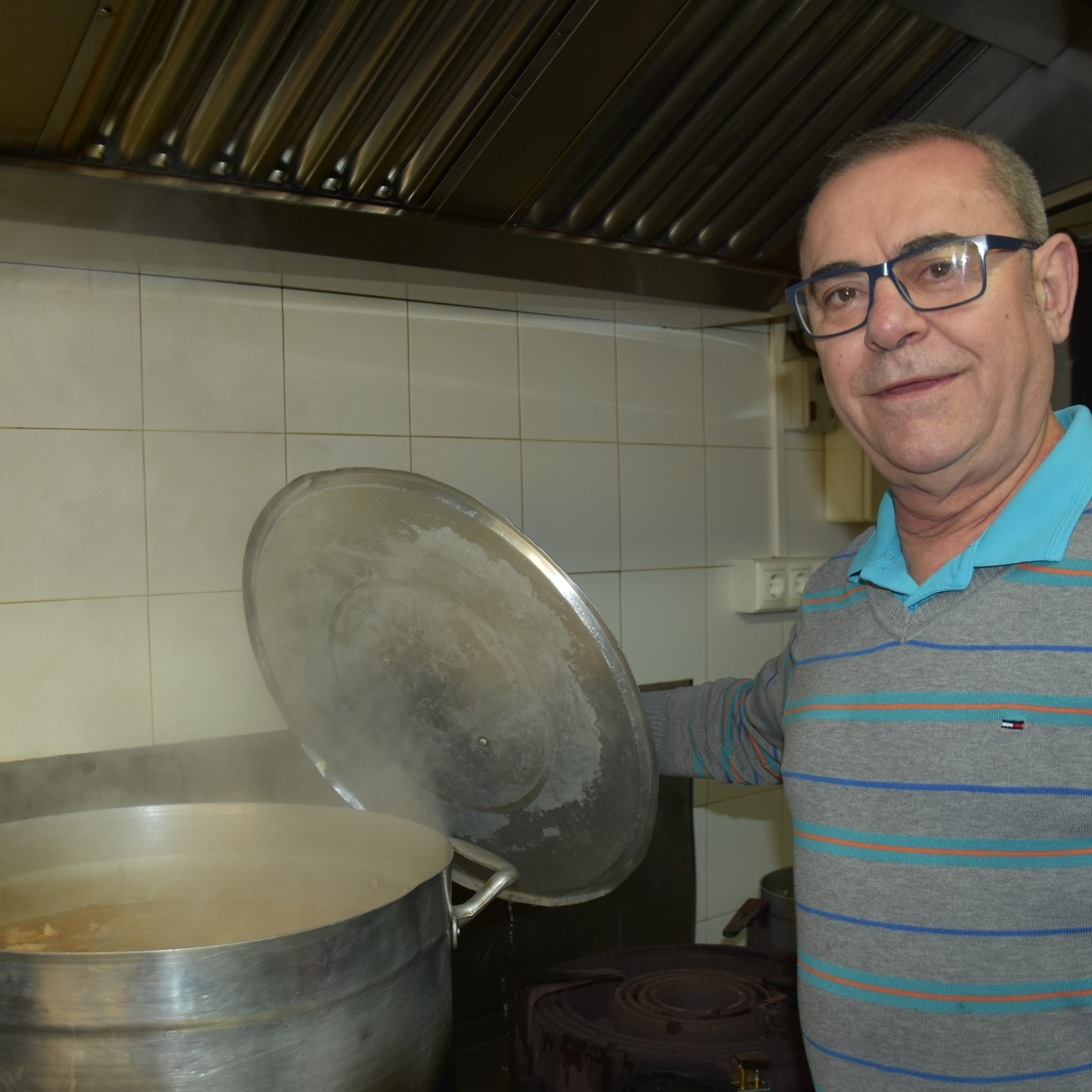 Ajos pinoseros con Conejo y Picat. Restaurante El Poli. Mostra Cuina 2024 episode artwork