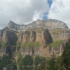 17.- Mochileros en la Faja Racon y Faja Canarellos en Ordesa (desde Torla por Turieto bajo).