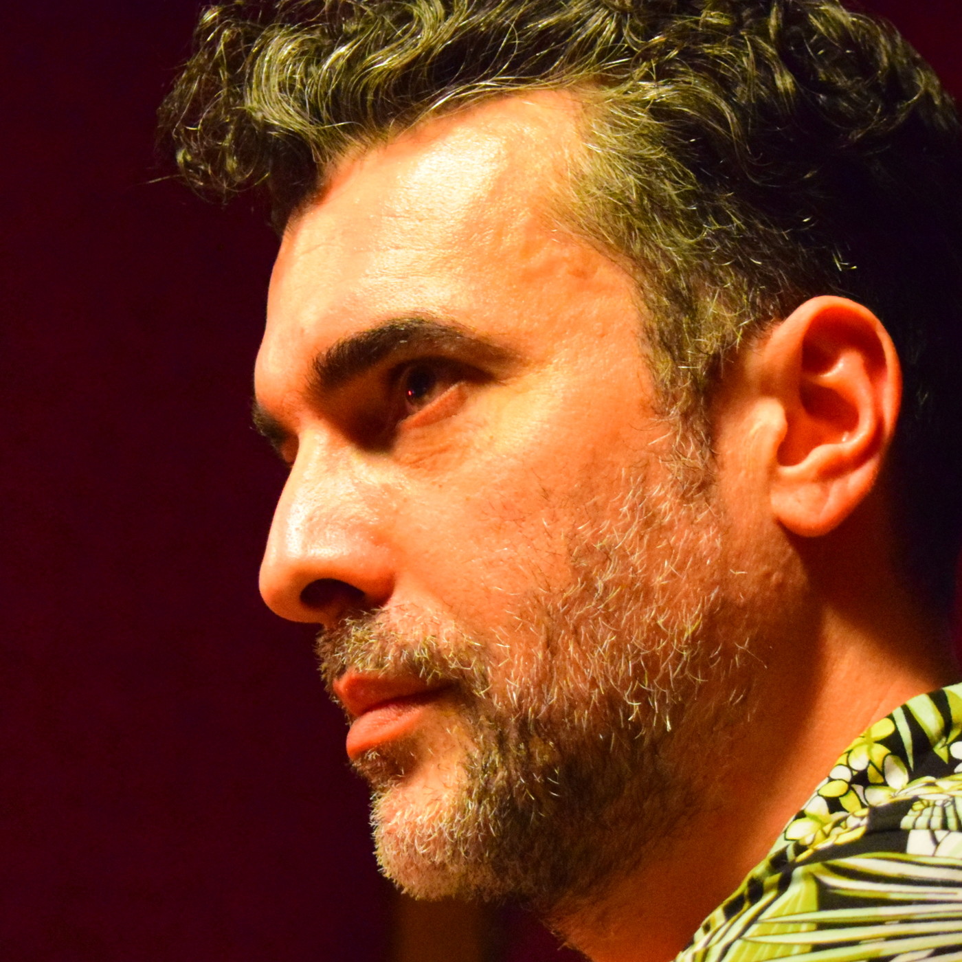 J.P. Zooey presenta 'Corazones estallados' episode artwork