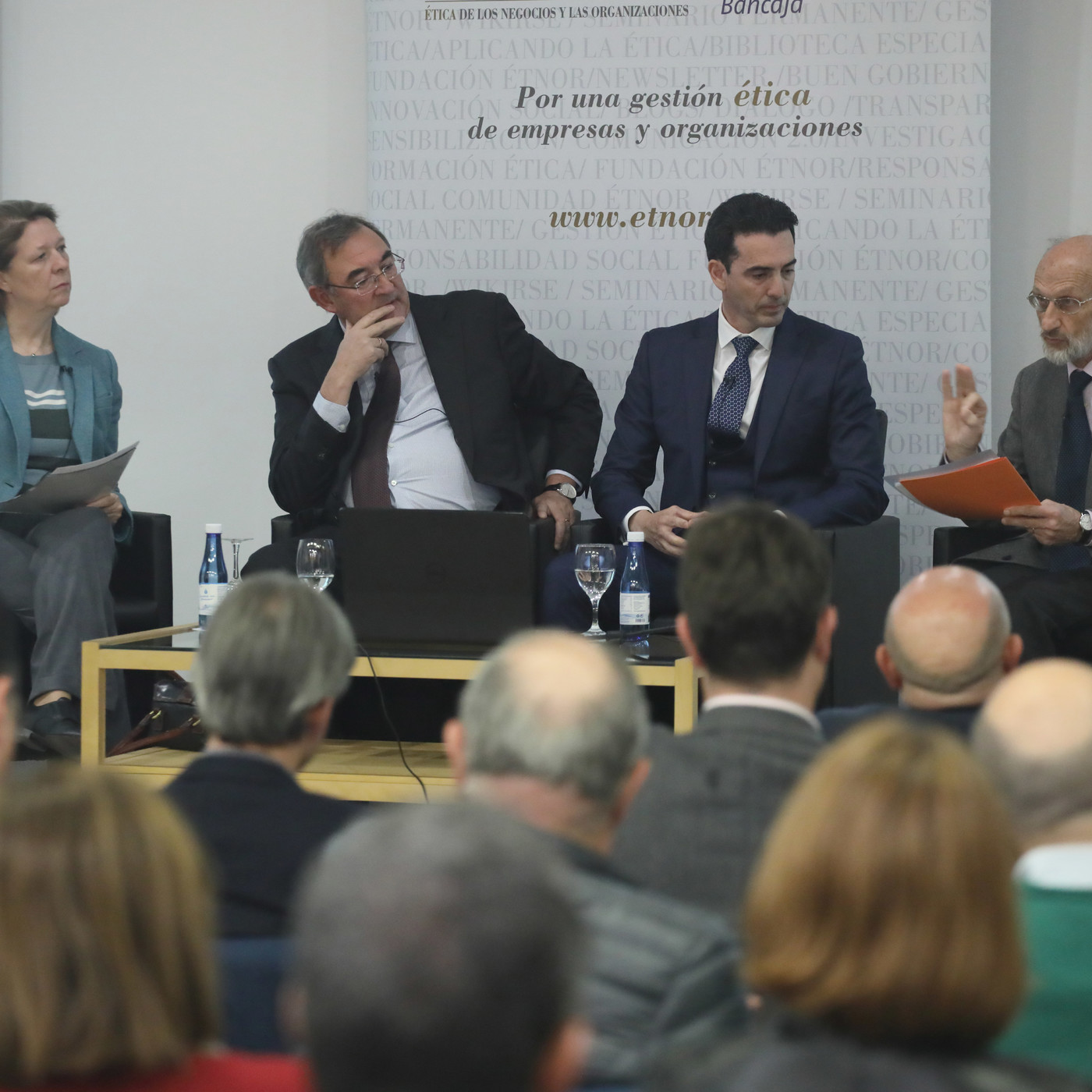 Desafíos éticos para la empresa en un mundo dig