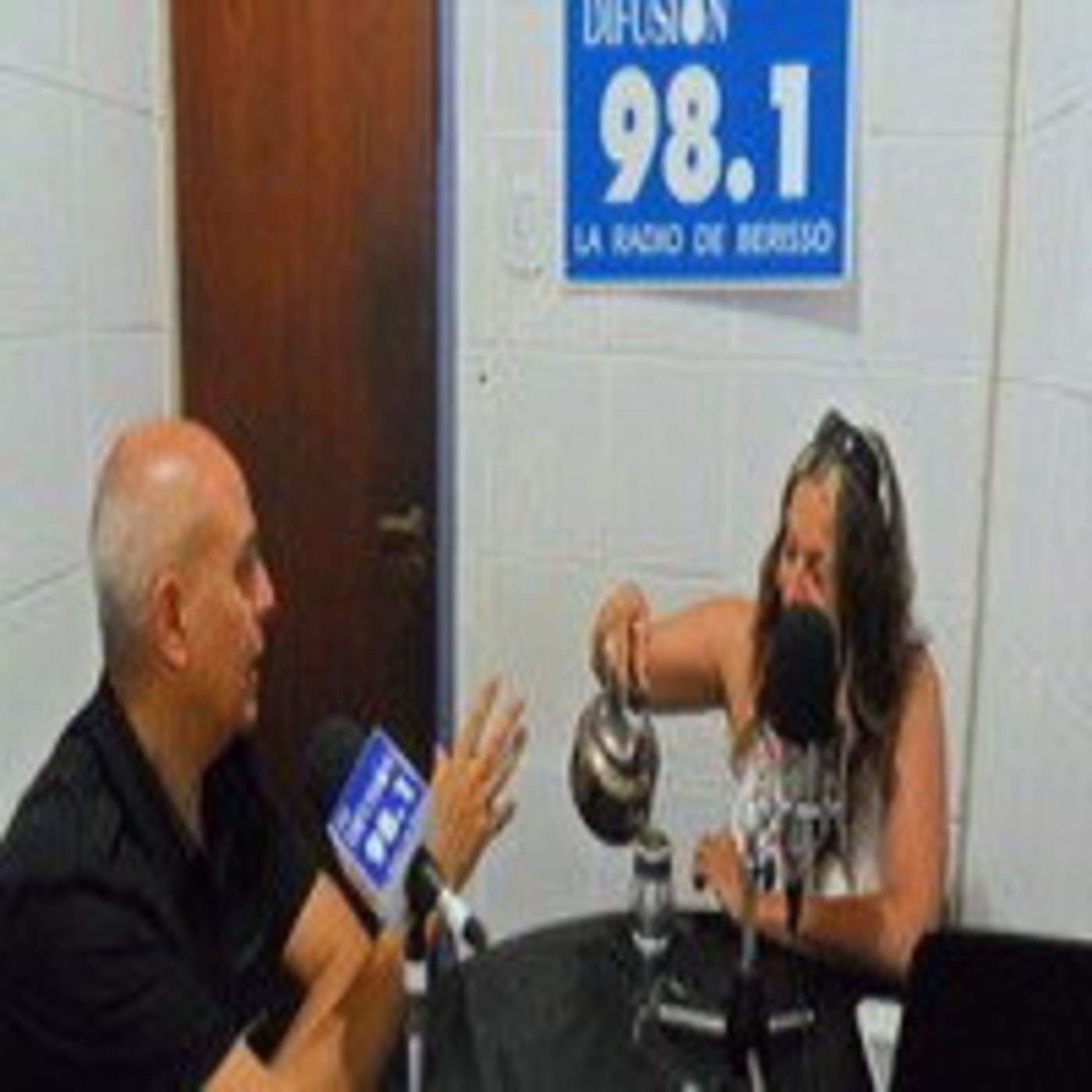 Montevideo y 11-Nº 336-Bloque 3-El programa de radio de la Escuela de Arte de Berisso episode artwork