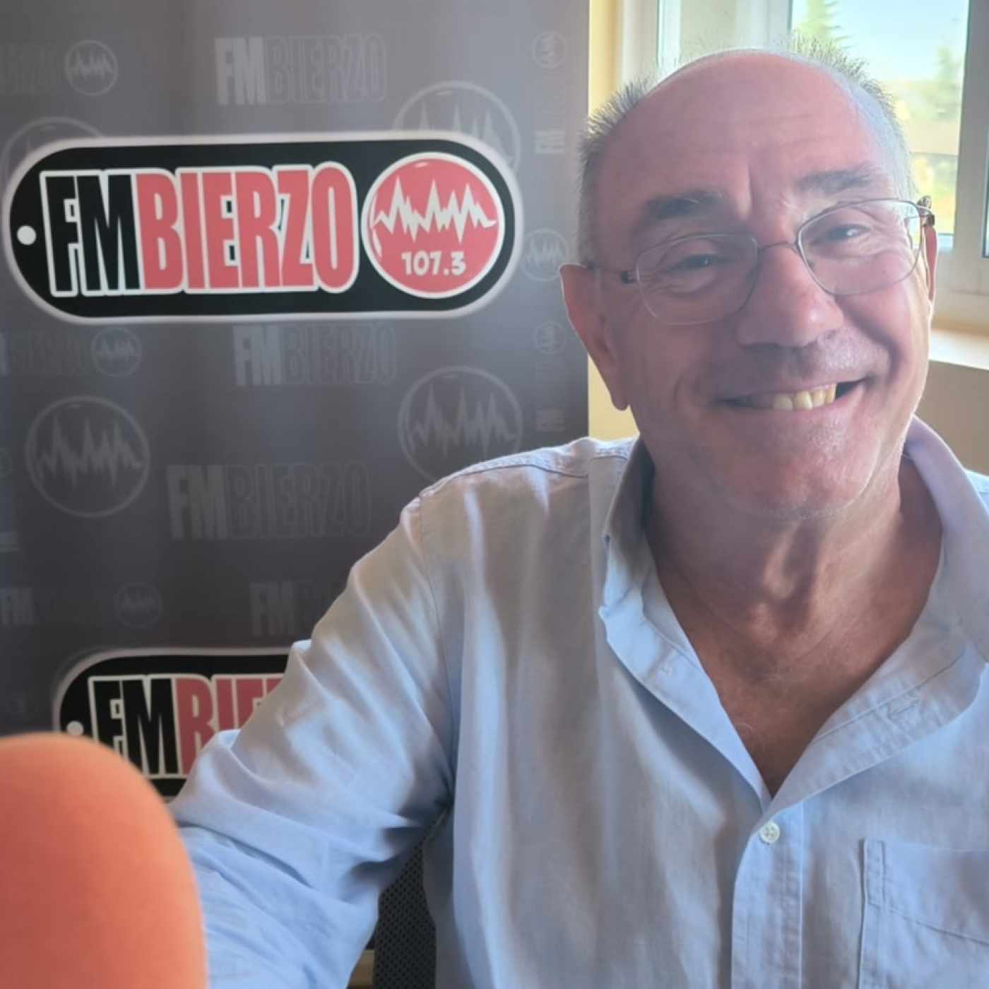 Hoy nos visitó el portavoz de UPL, Sigifredo Benavides, teniente de alcalde del ayuntamiento de Bembibre