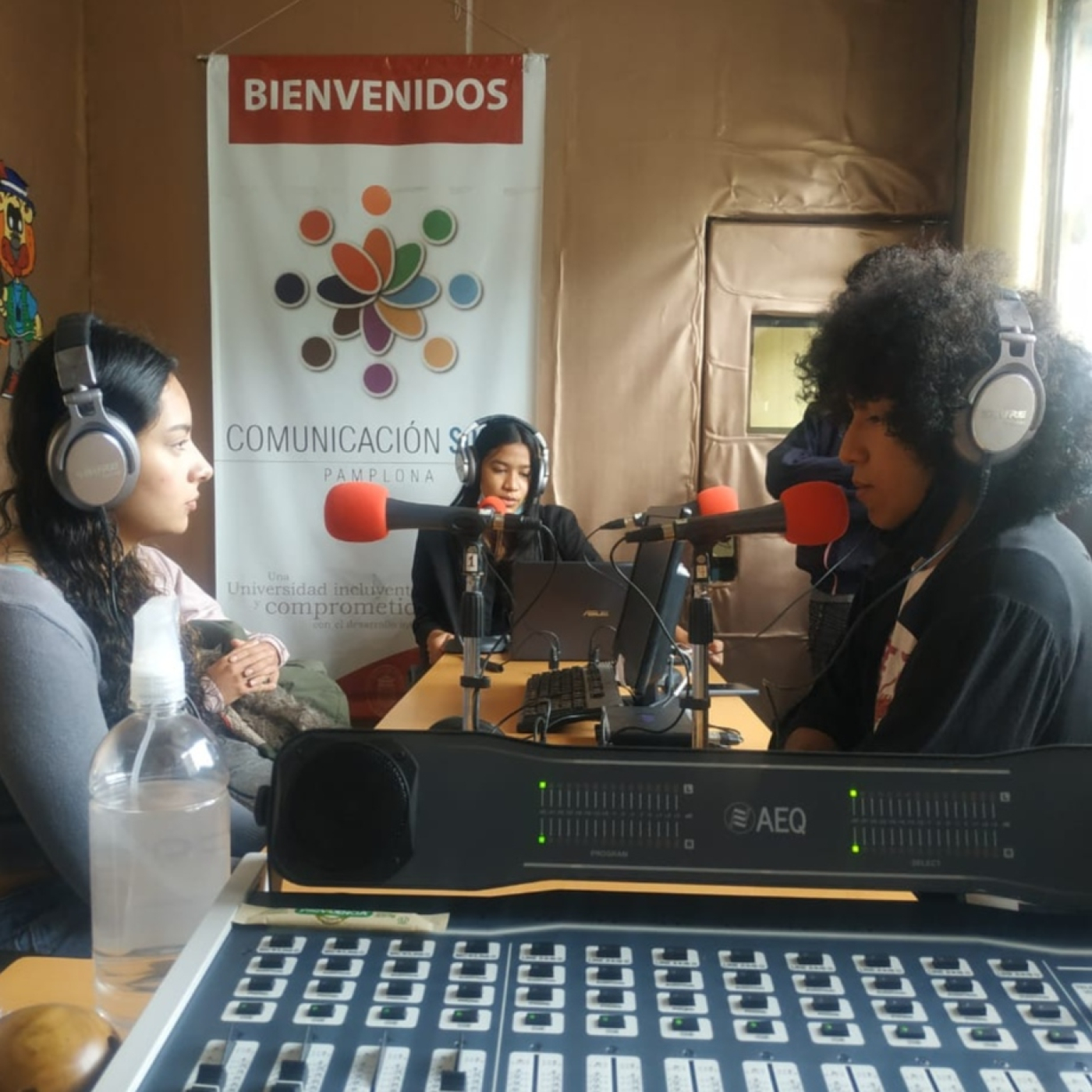 Miradas y Voces