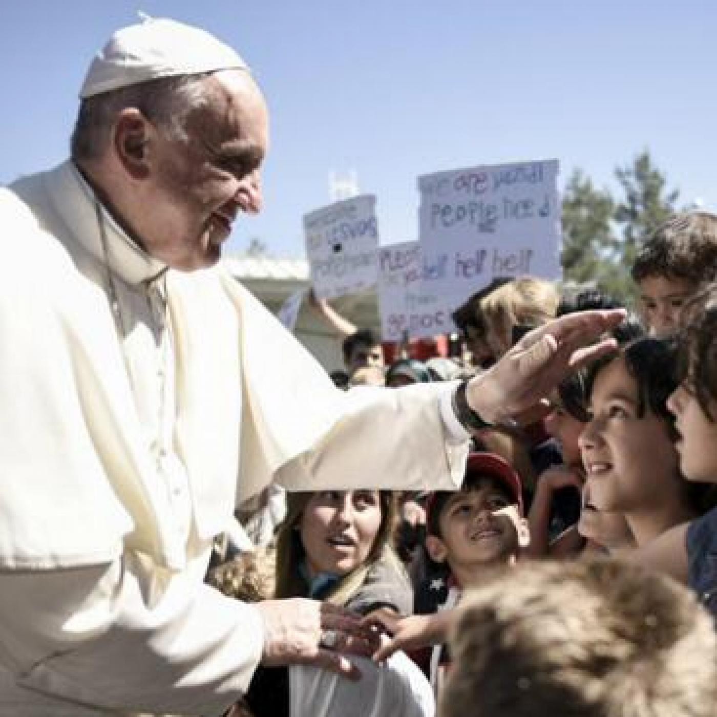 Editorial: 'El papa Francisco es un ángel (Lesbos)' episode artwork