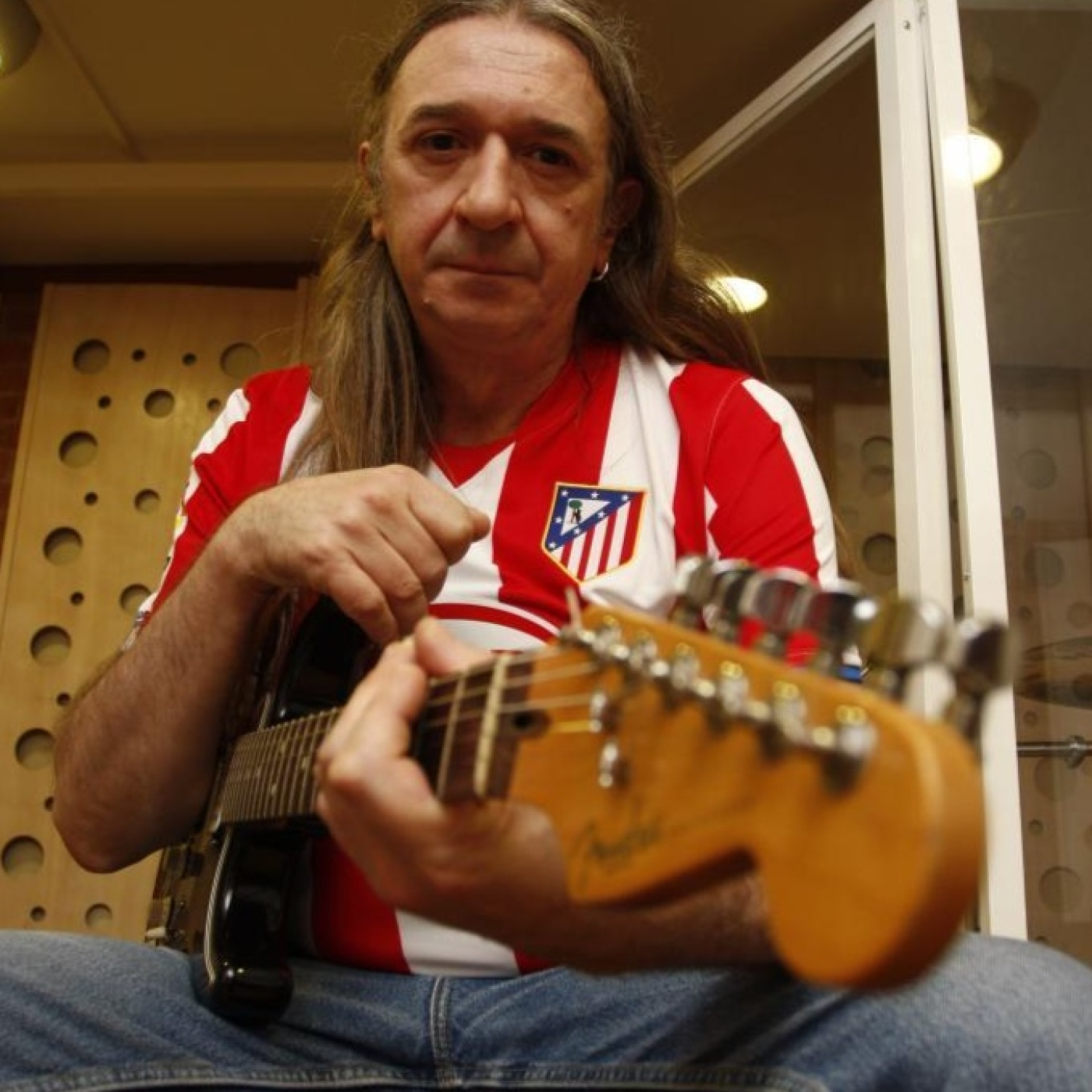 Notas de Ayer y de Hoy www.ondalatina.com.es o en