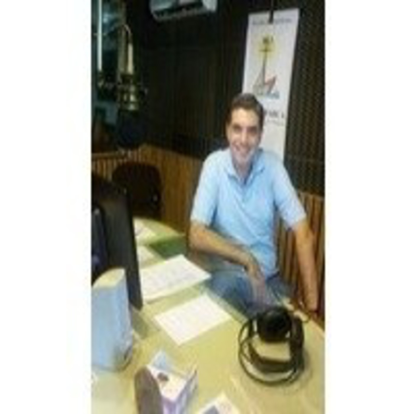 cadena afiche url:http://cadenaafiche.ivoox.com