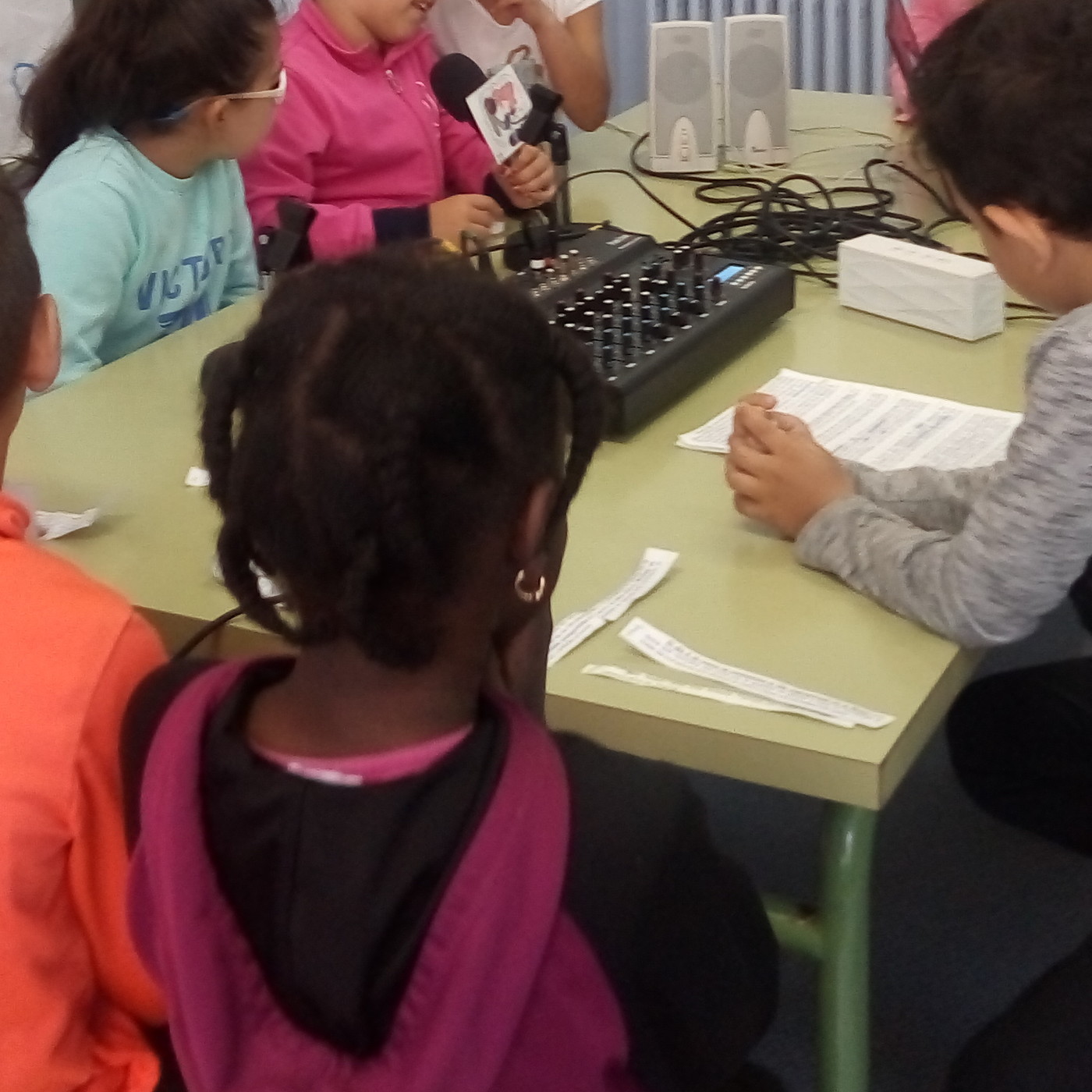 JzRADIO (PROYECTO DE RADIO ESCOLAR