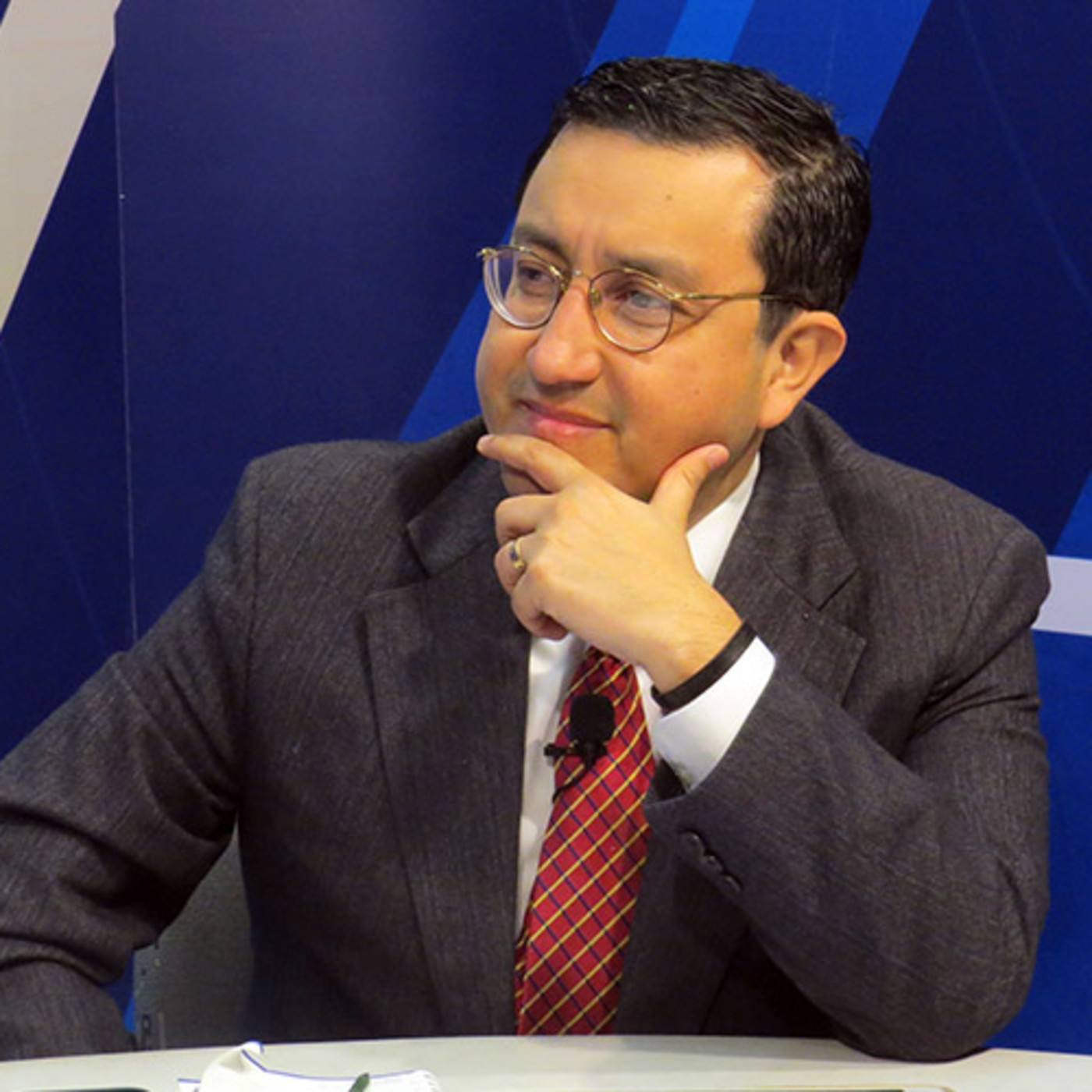 Glatzer Tuesta – Editorial 09 de diciembre de 2021 episode artwork