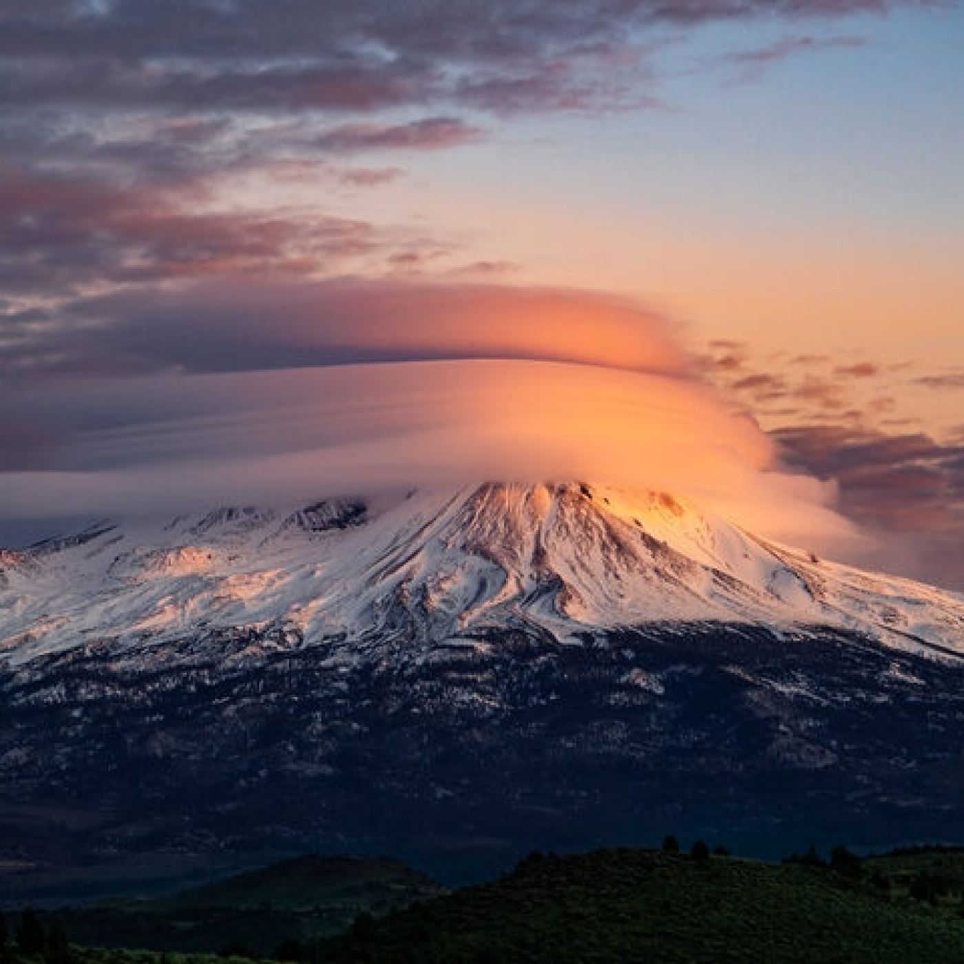 Ancient Aliens (T17): 4- El Misterio del Monte Shasta #documental #leyendas #ovnis #podcast episode artwork