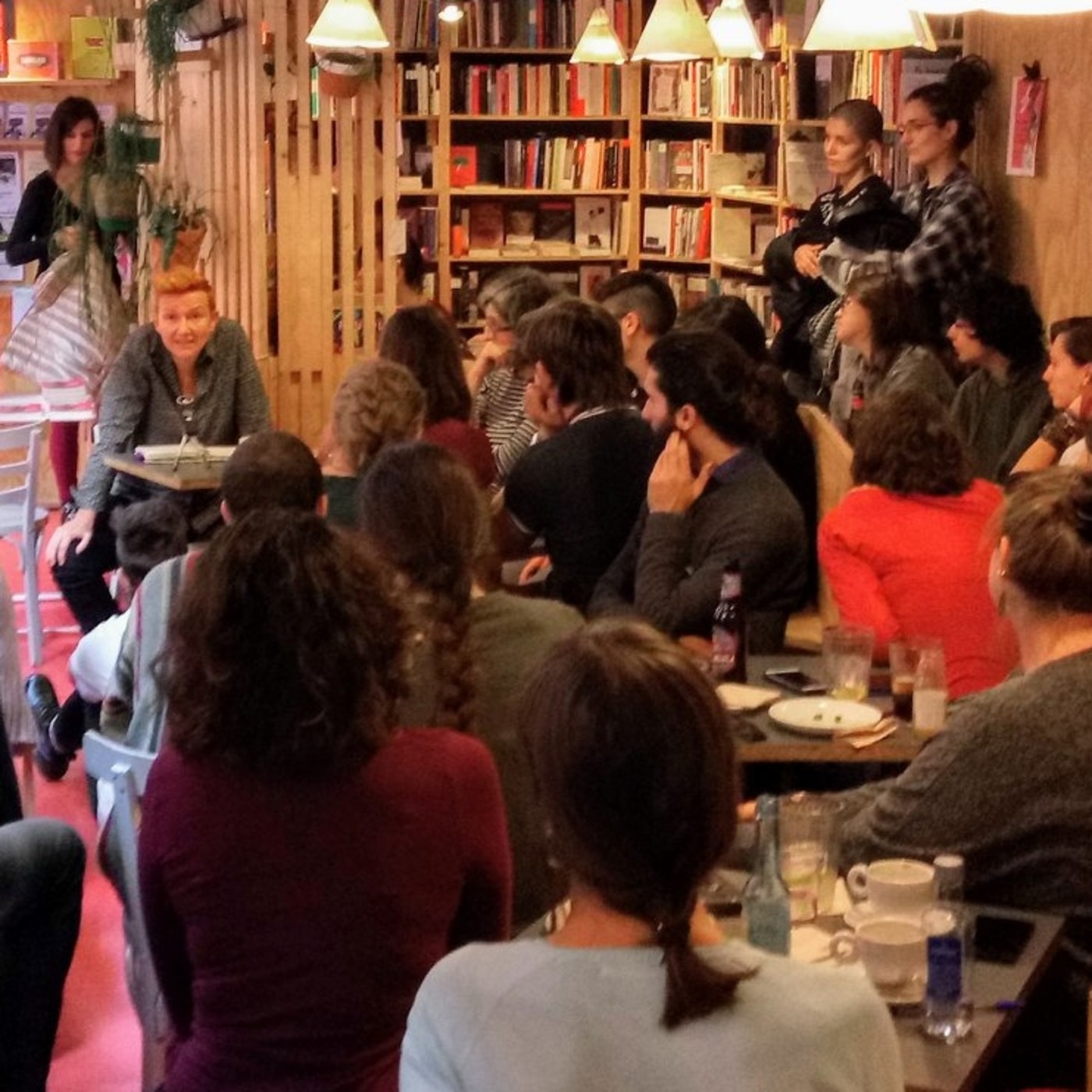 La Otra, librería café
