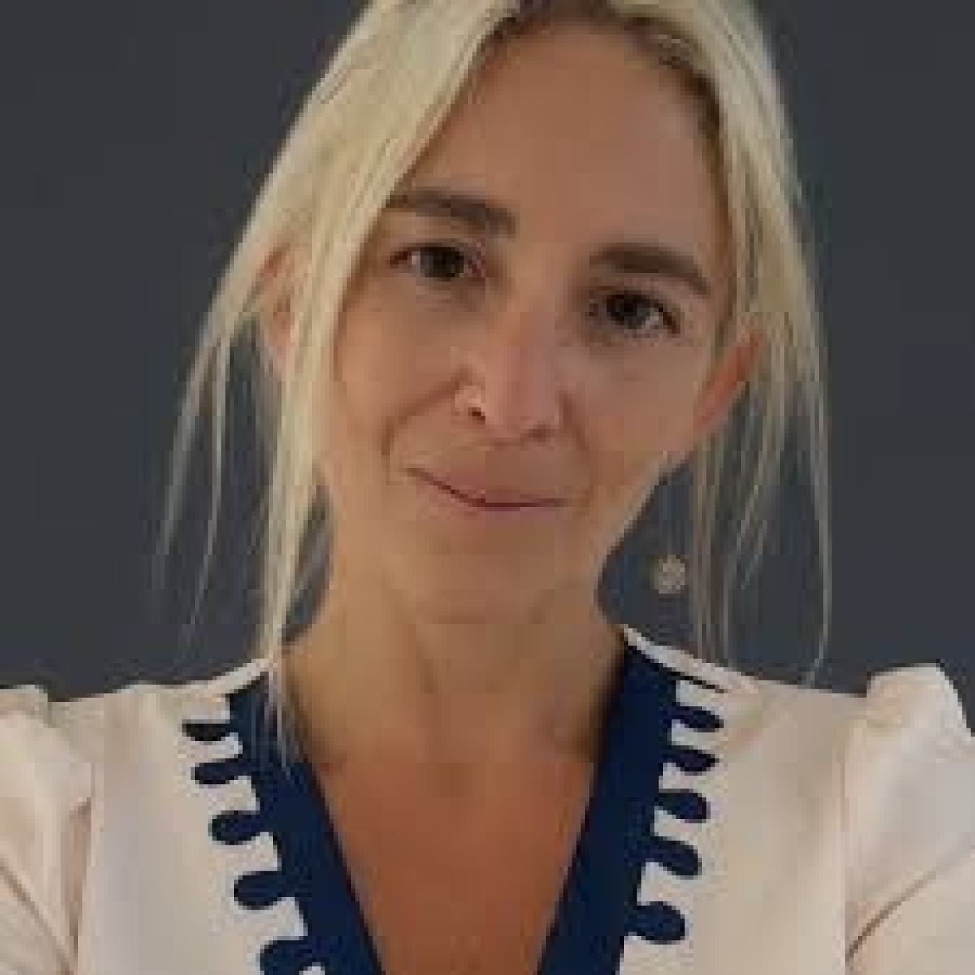 Magali Dos Santos (Especialista en Ciberseguridad) Nada Personal @animessina