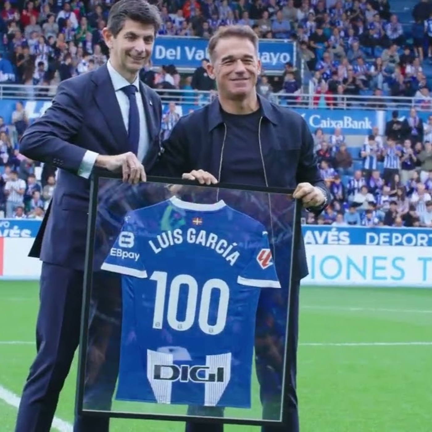 En Corto y al pie. Tu podcast sobre el Alaves