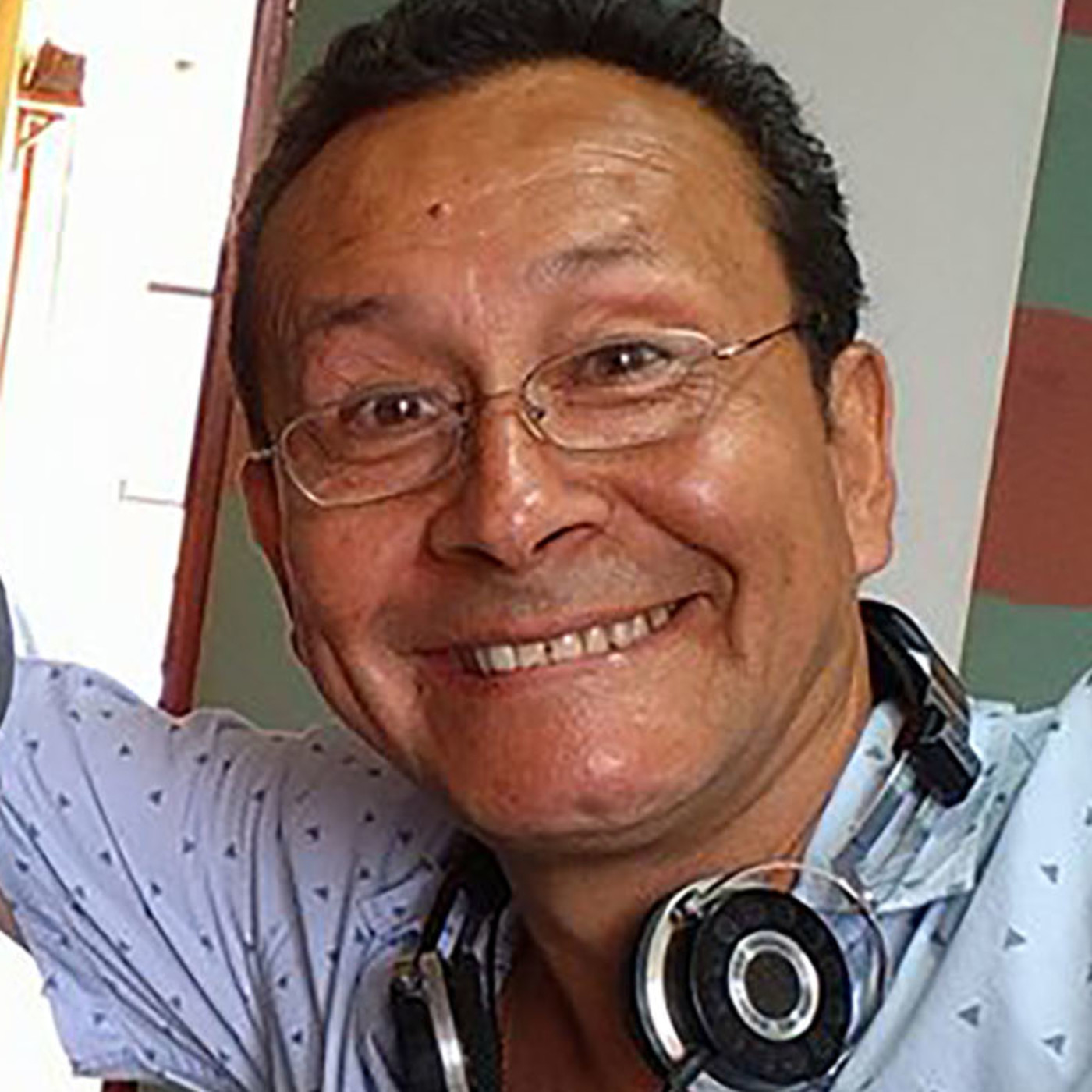 Échale Salsita con Reiz Roberuto \