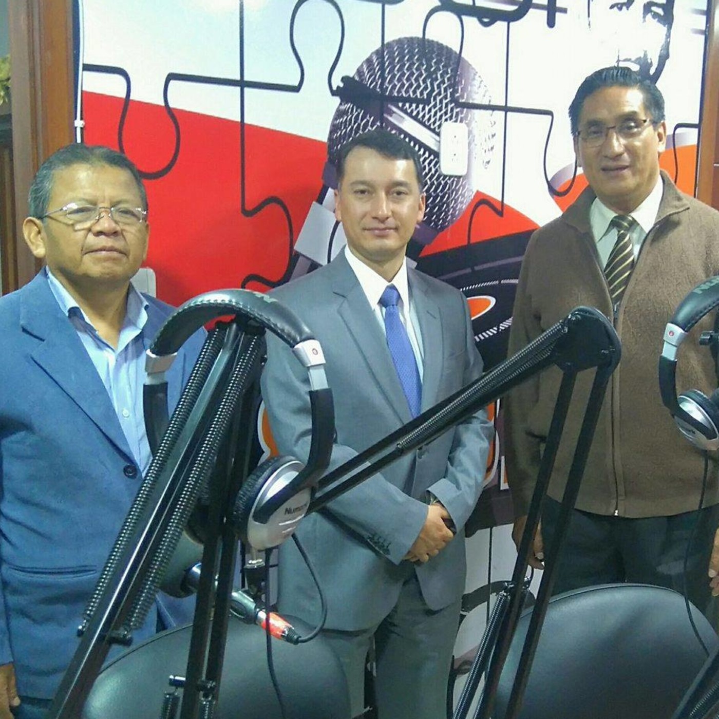 OBESIDAD RADIO LATINA 88.1 FM - DR. FERNANDO TORRES JARAMILLO episode artwork