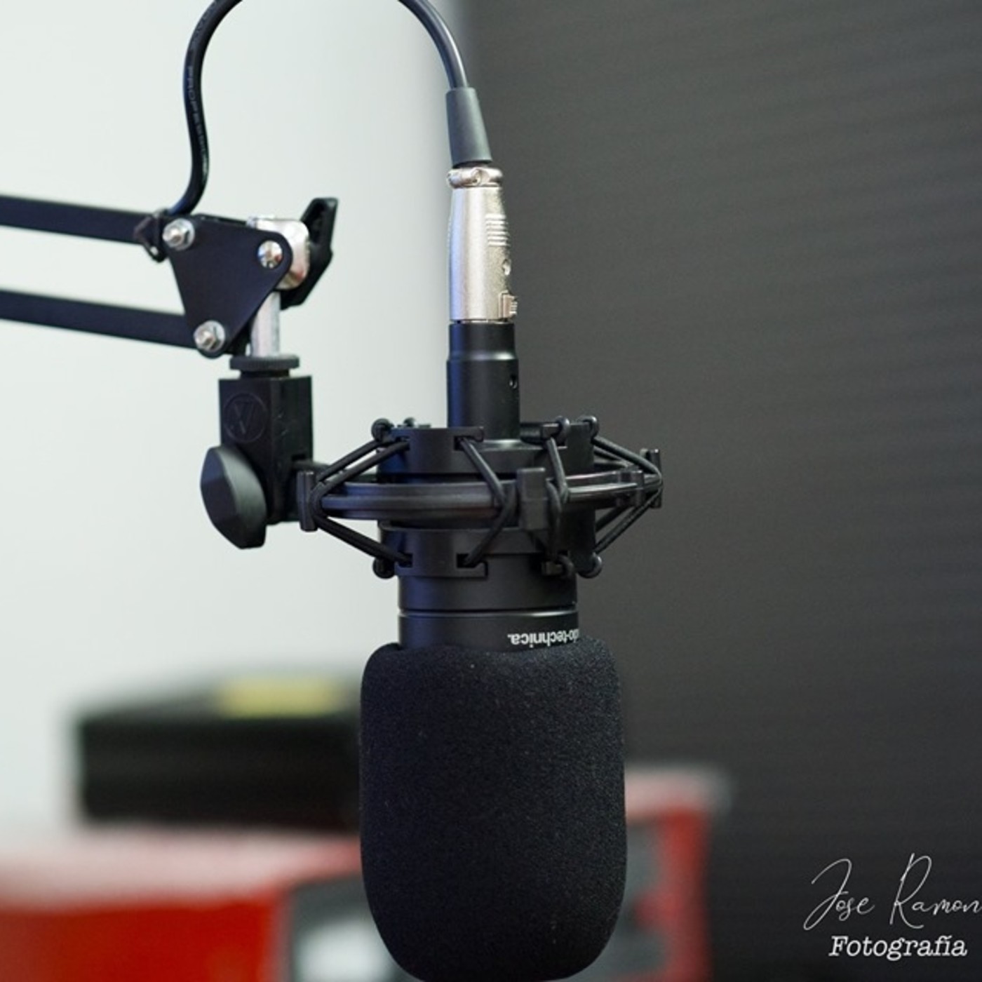 LA MAQUINA DEL TIEMPO RADIO