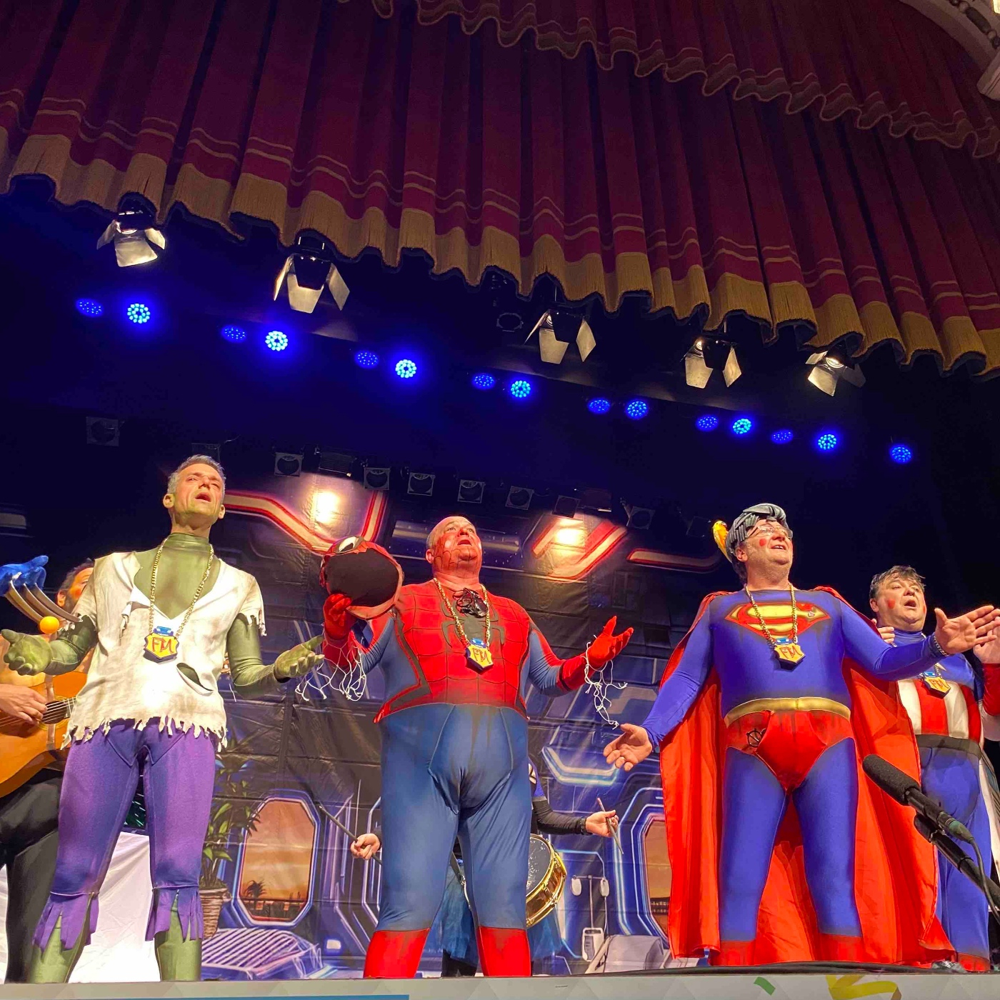 CARNAVAL A BOMBO Y PLATILLO