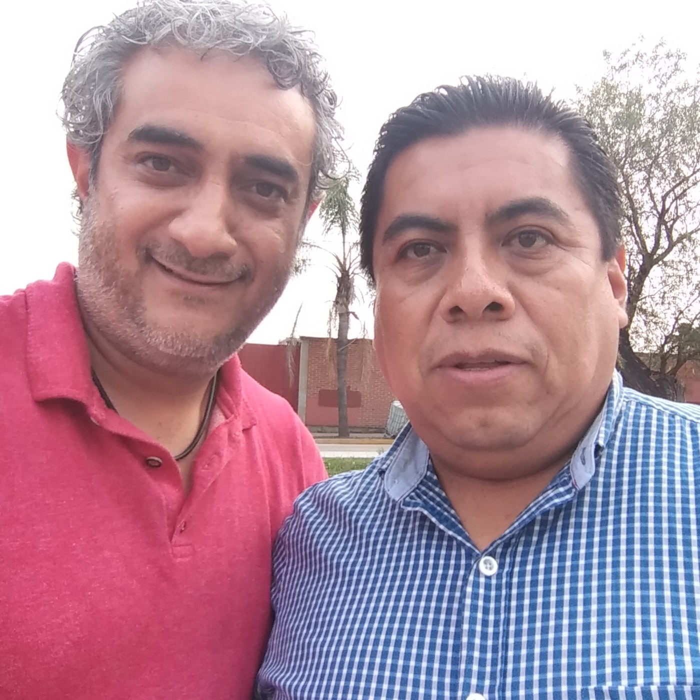 MÁS 25 HACIENDO RADIO - AUDIOLIBRO
